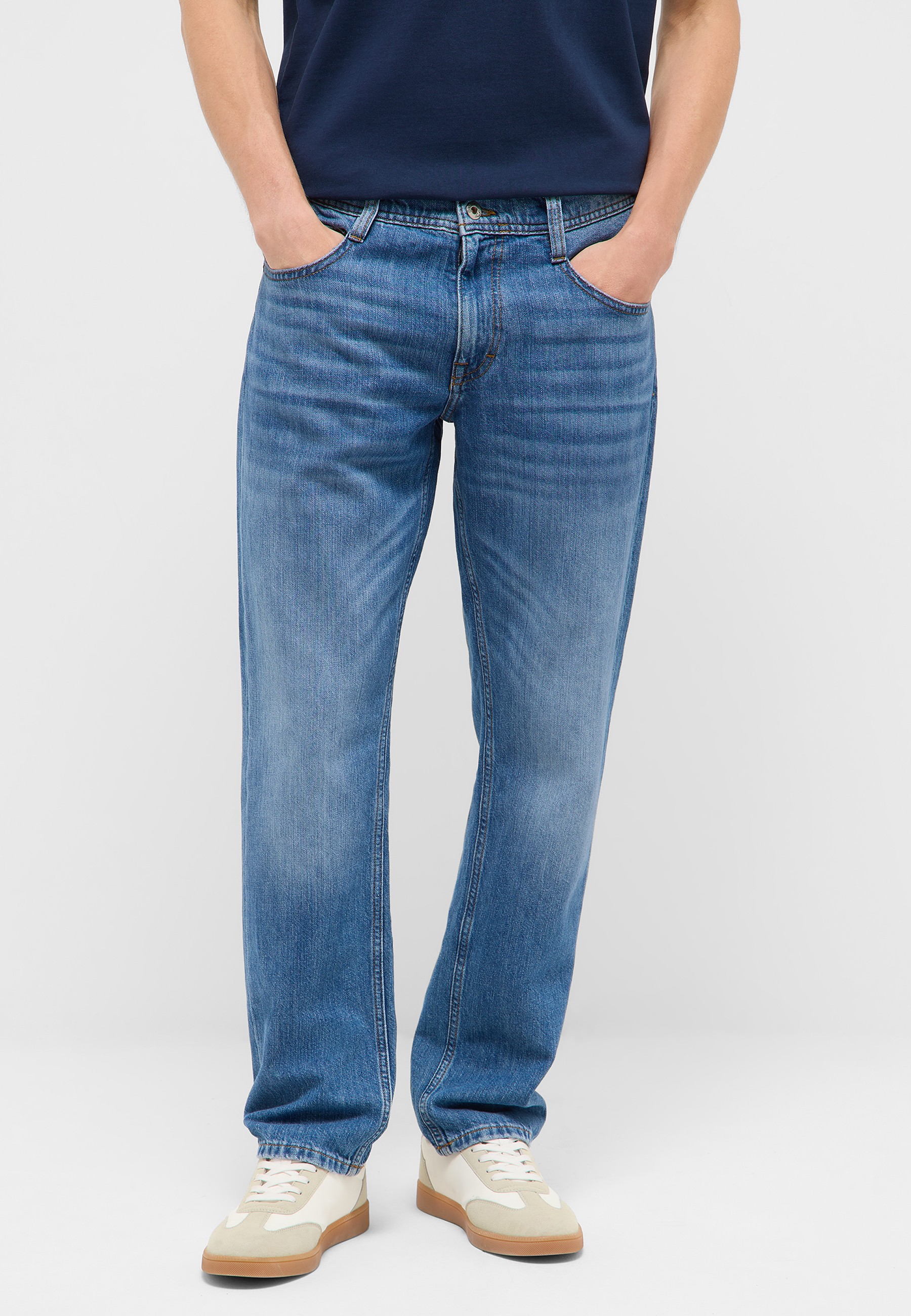 Jeans, Straight leg, Blauer Denim, Fünf-Tocket, Mittlerer Wash