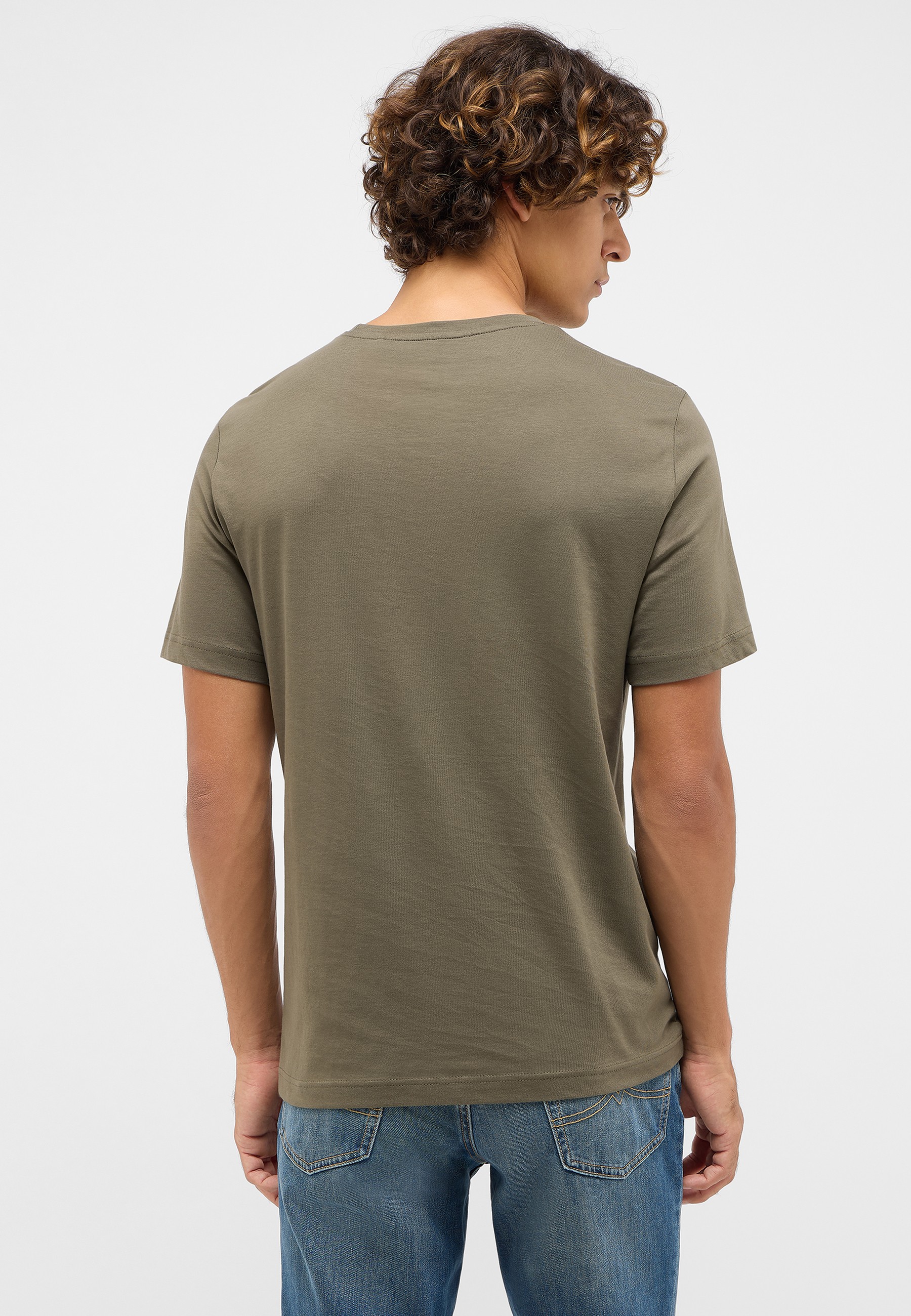 Bekleidung, T-shirt, Person, Ärmel