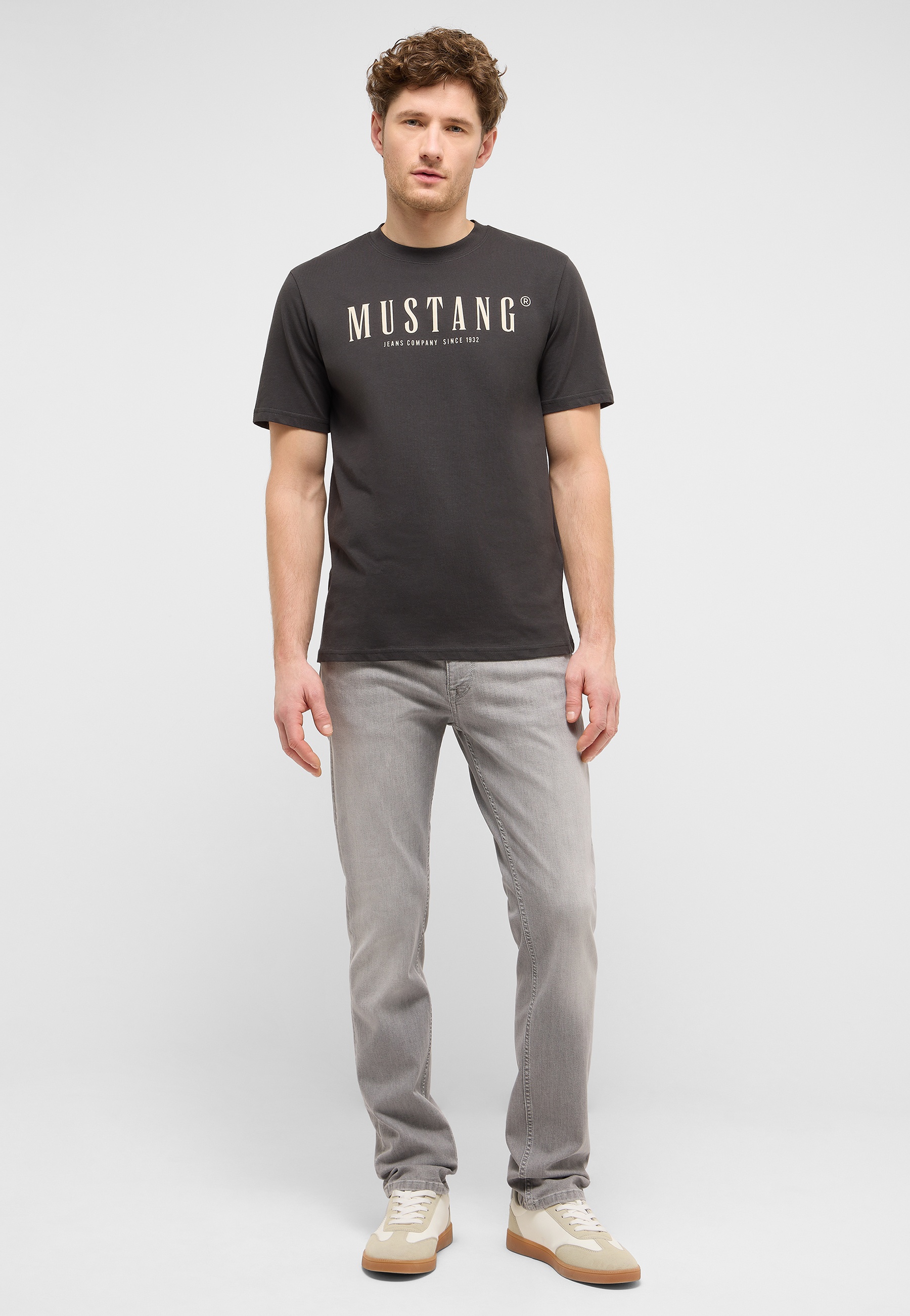 t-shirt, Rundhals, Kurzarm, Mustang-Logo, dunkelgrau