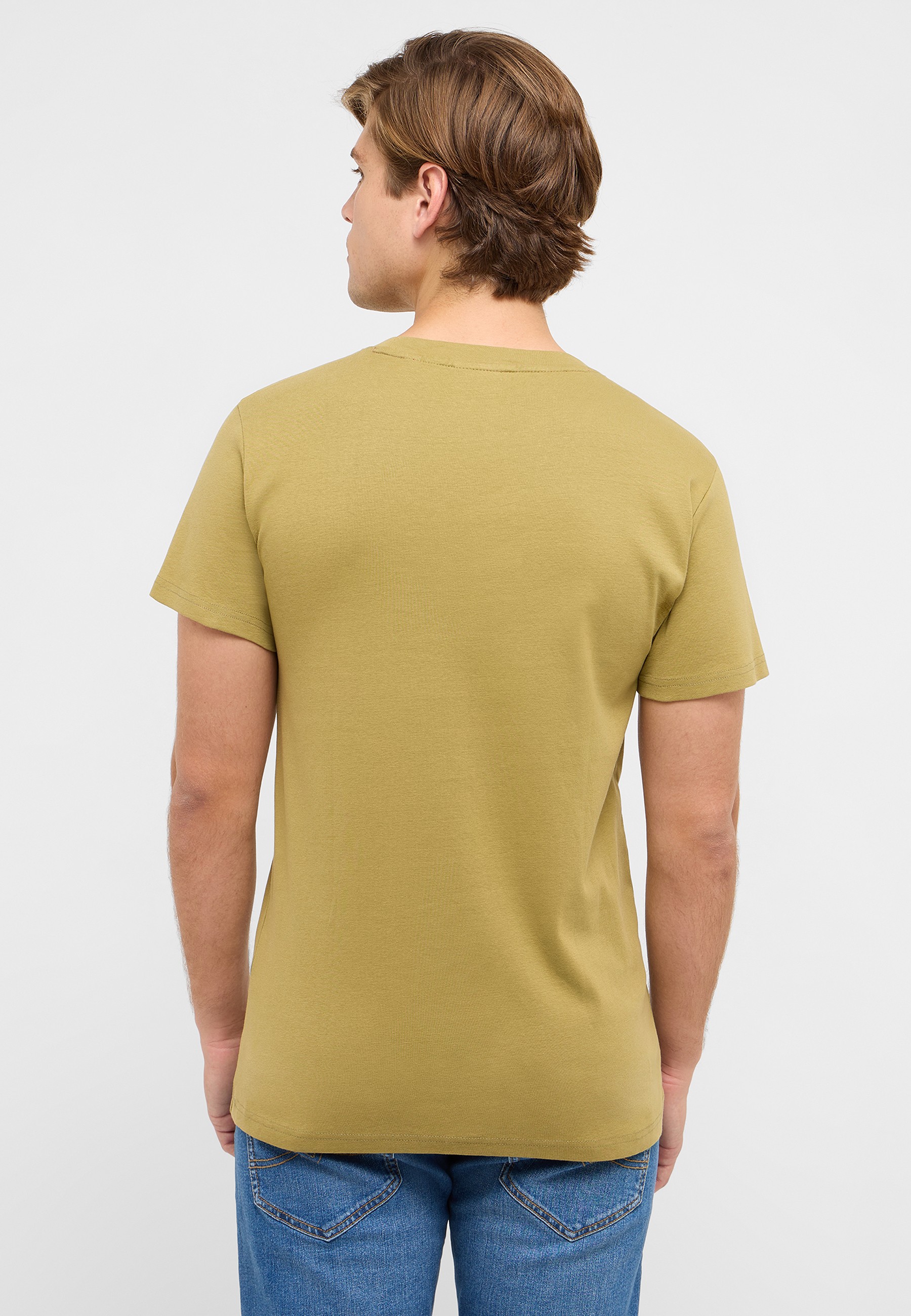 Bekleidung, T-shirt, Person, Ärmel, Kopf