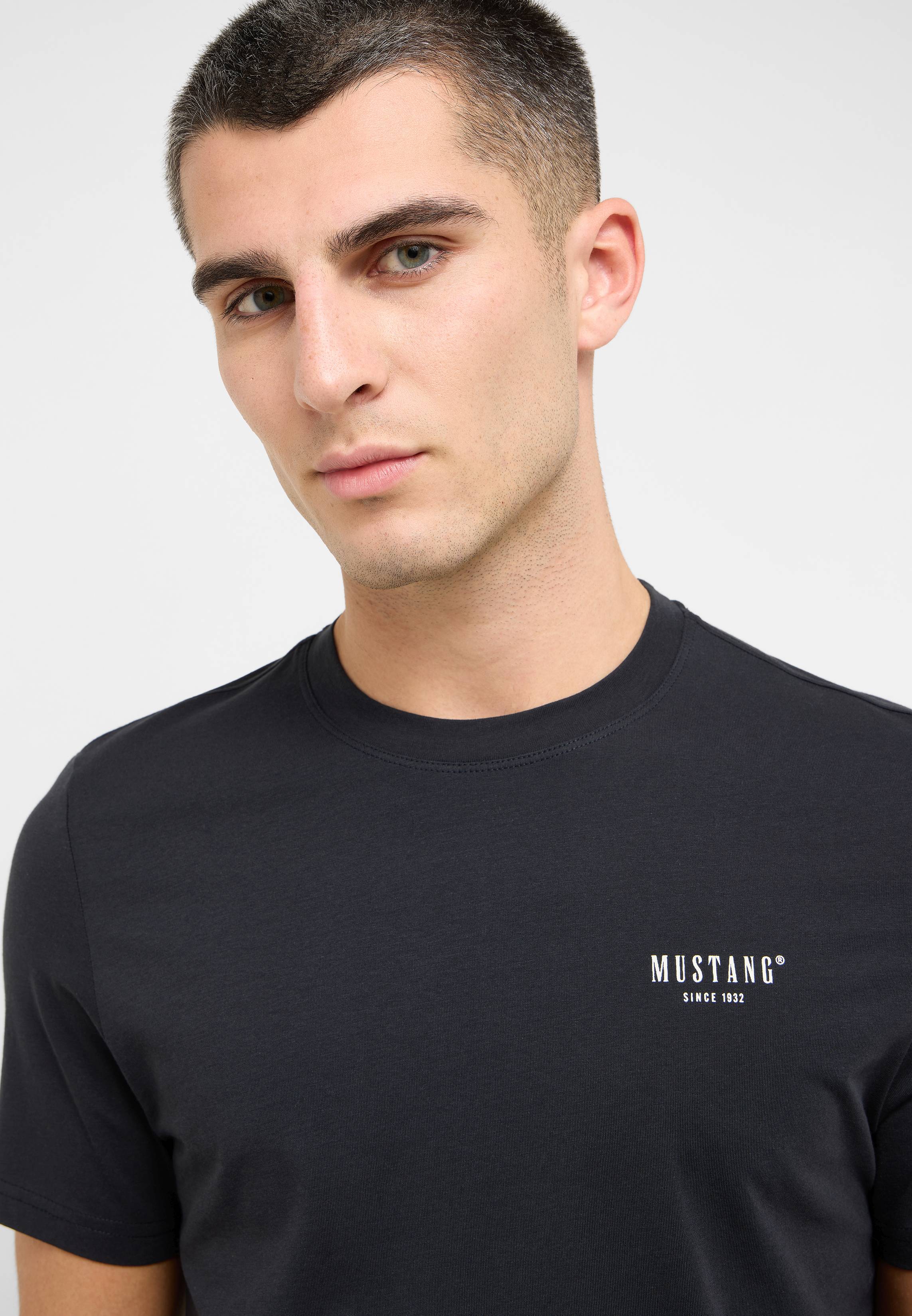 T-shirt, Gesicht, Kopf, Portrait, Hals