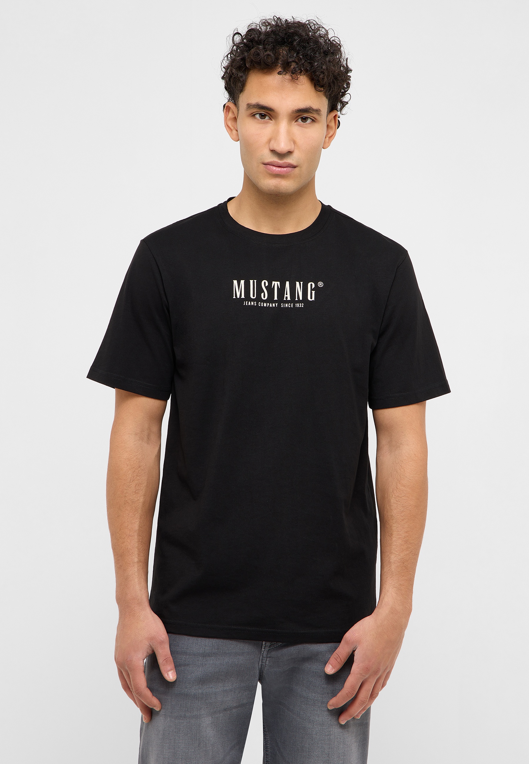 T-shirt, Jeans, Person, Hemd, Ärmel