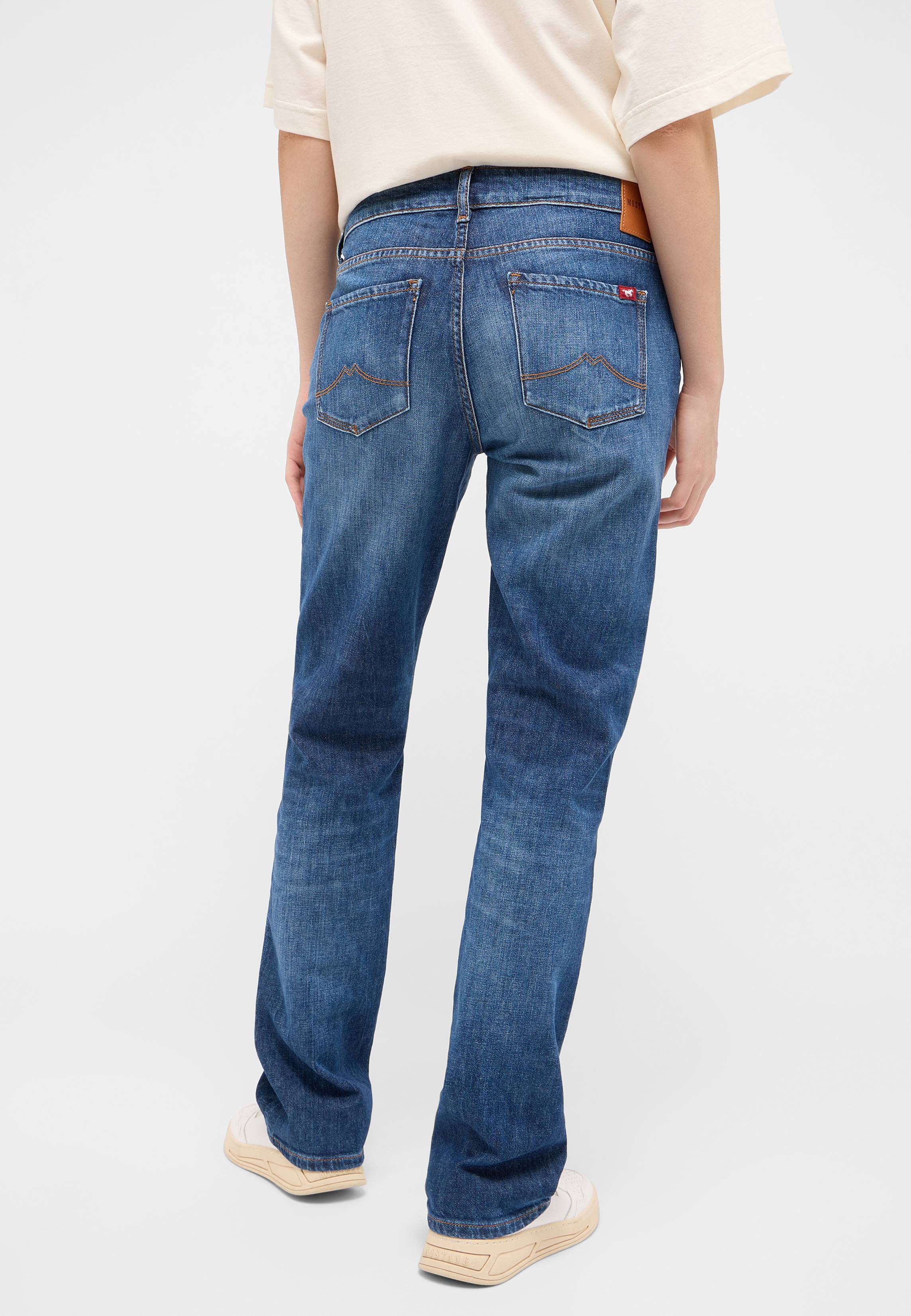 Jeans Style Crosby Relaxed Straight