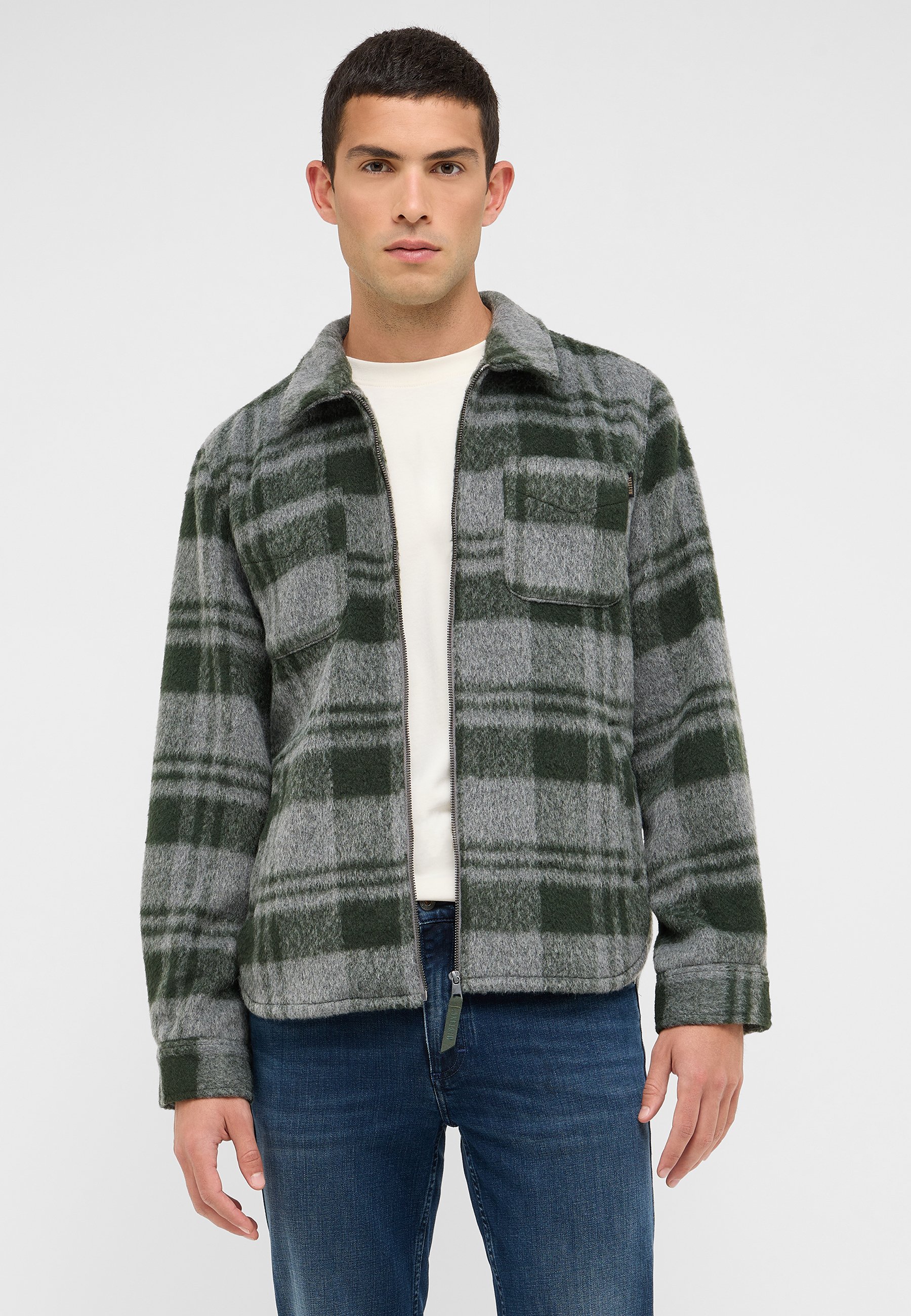 Bekleidung, Mantel, Jacke, Strickwaren, Pullover