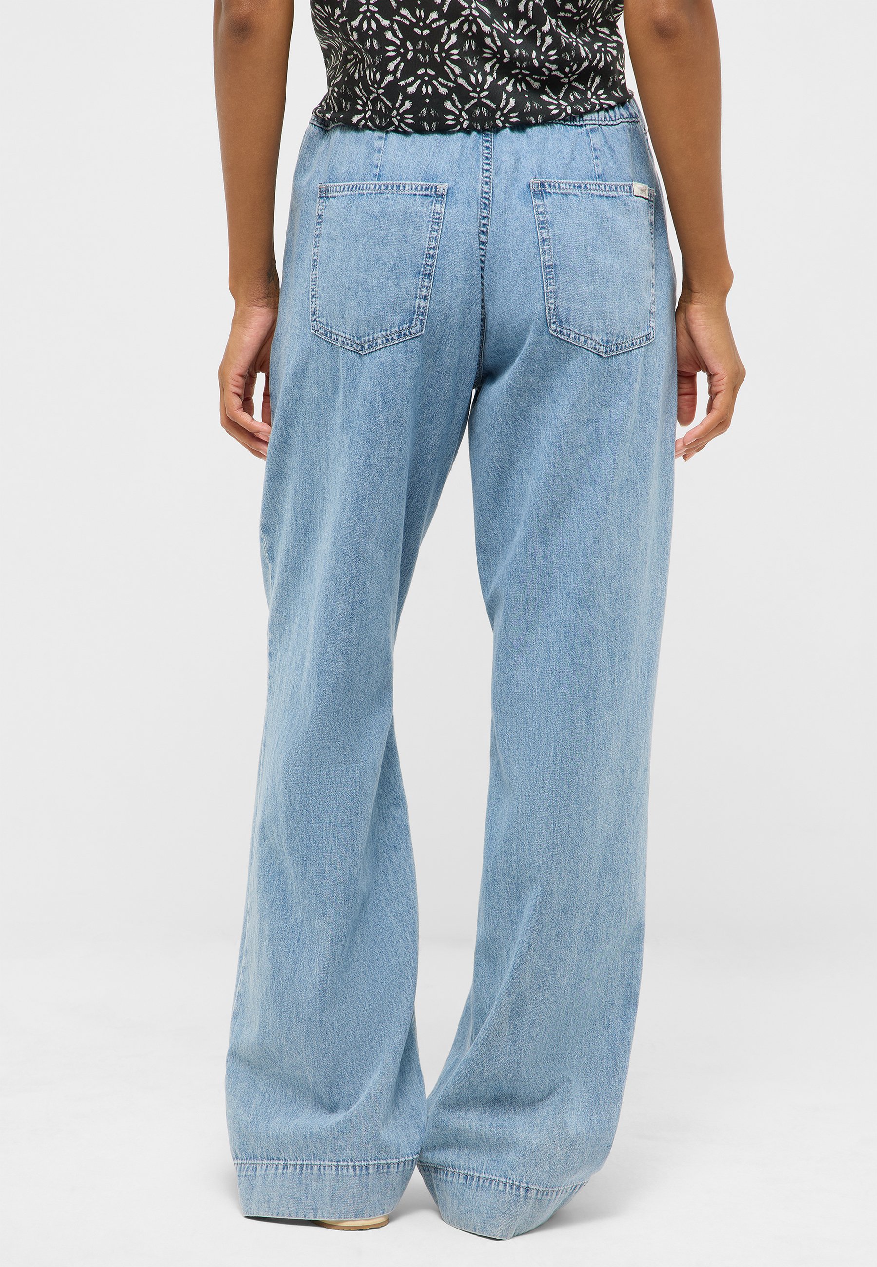 Jeans Style Madison Wide Drawstring ULW