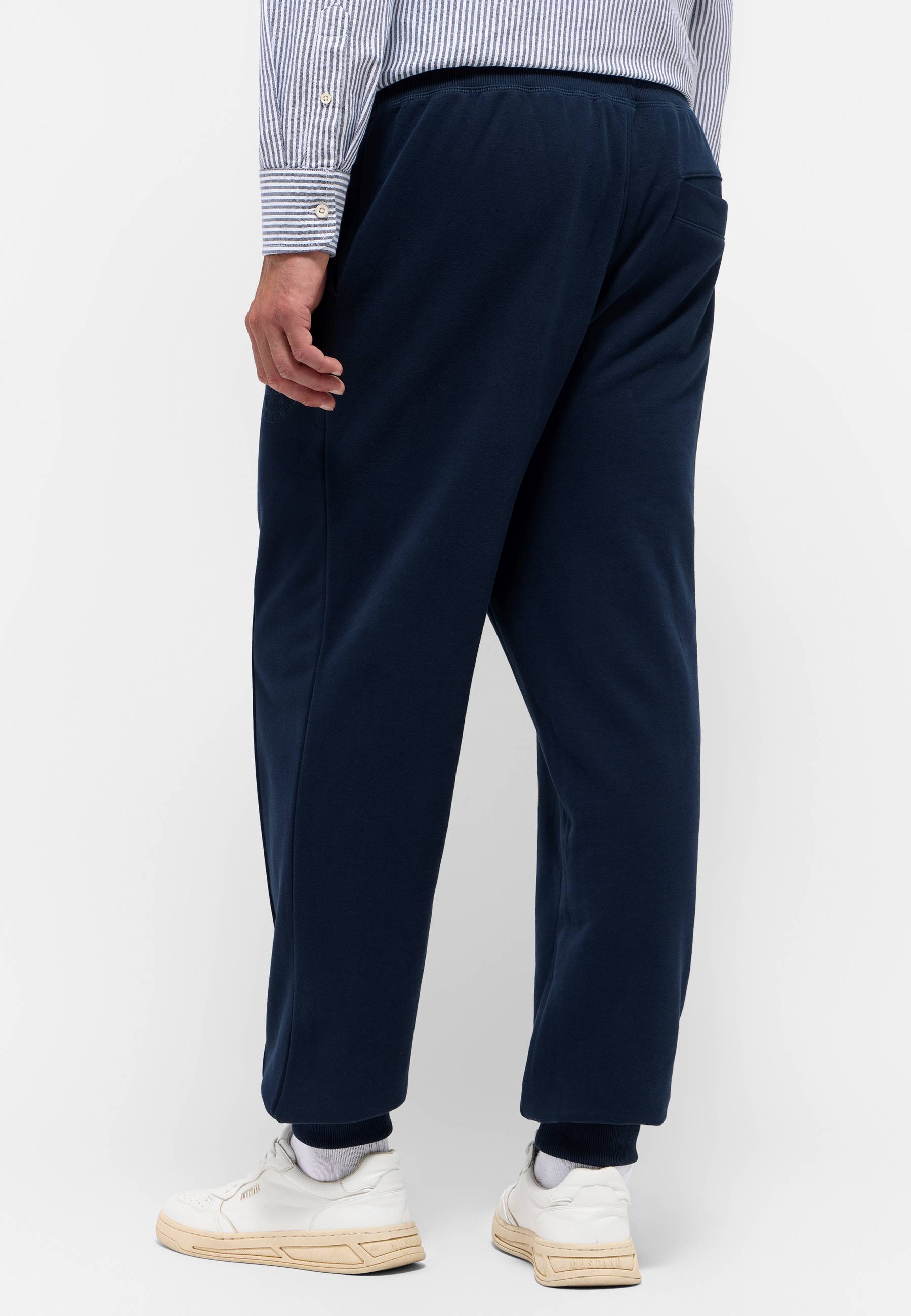 Hose Style Logan