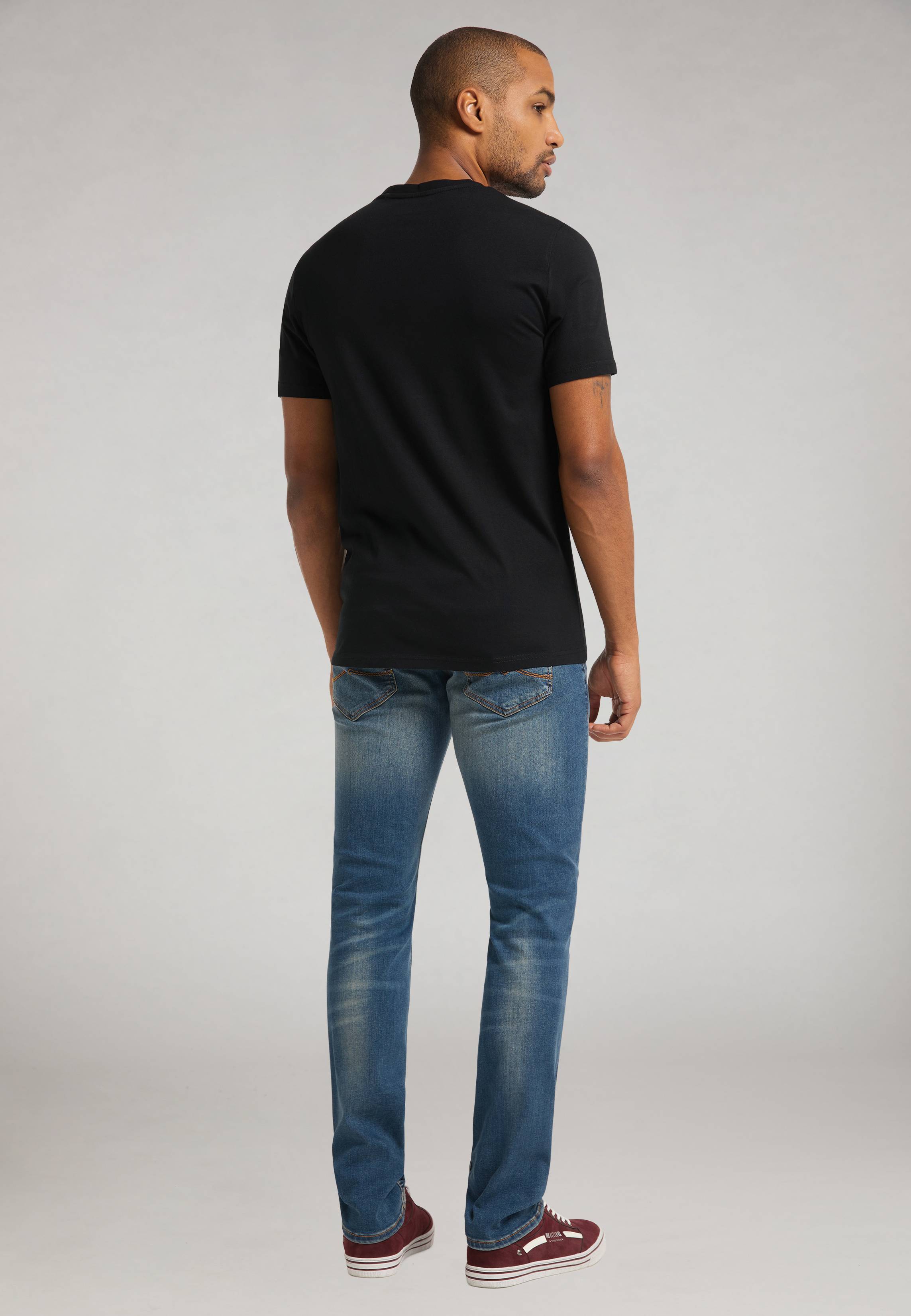 T-Shirt Style  V-Neck