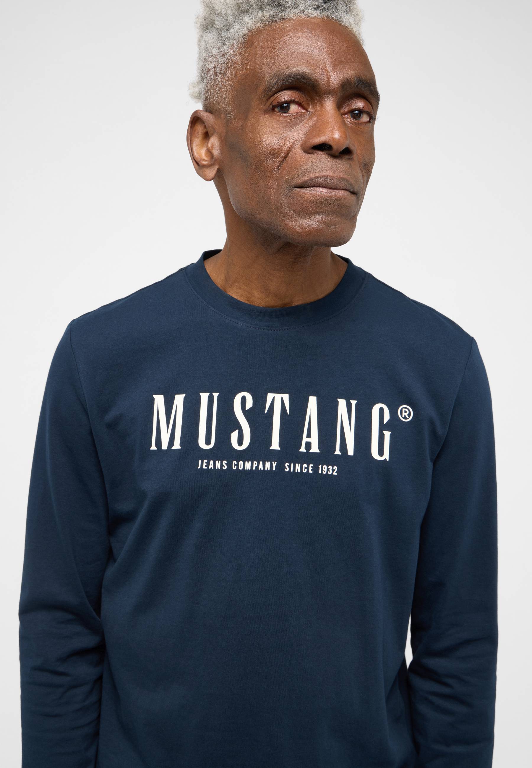 Langarm, T-shirt, Gesicht, Kopf, Portrait