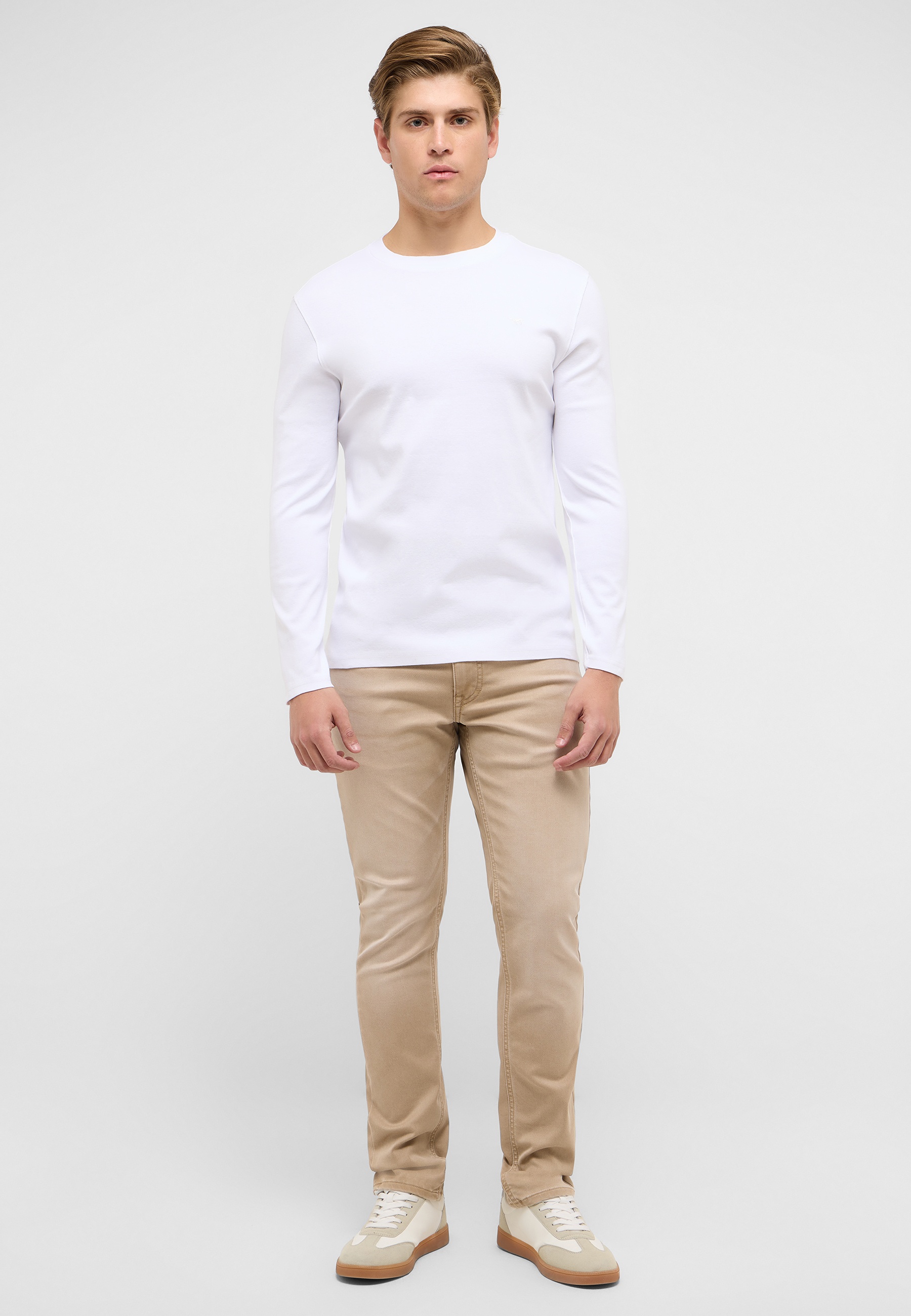 Langarm, Erwachsener, Männlich, Mann, Person