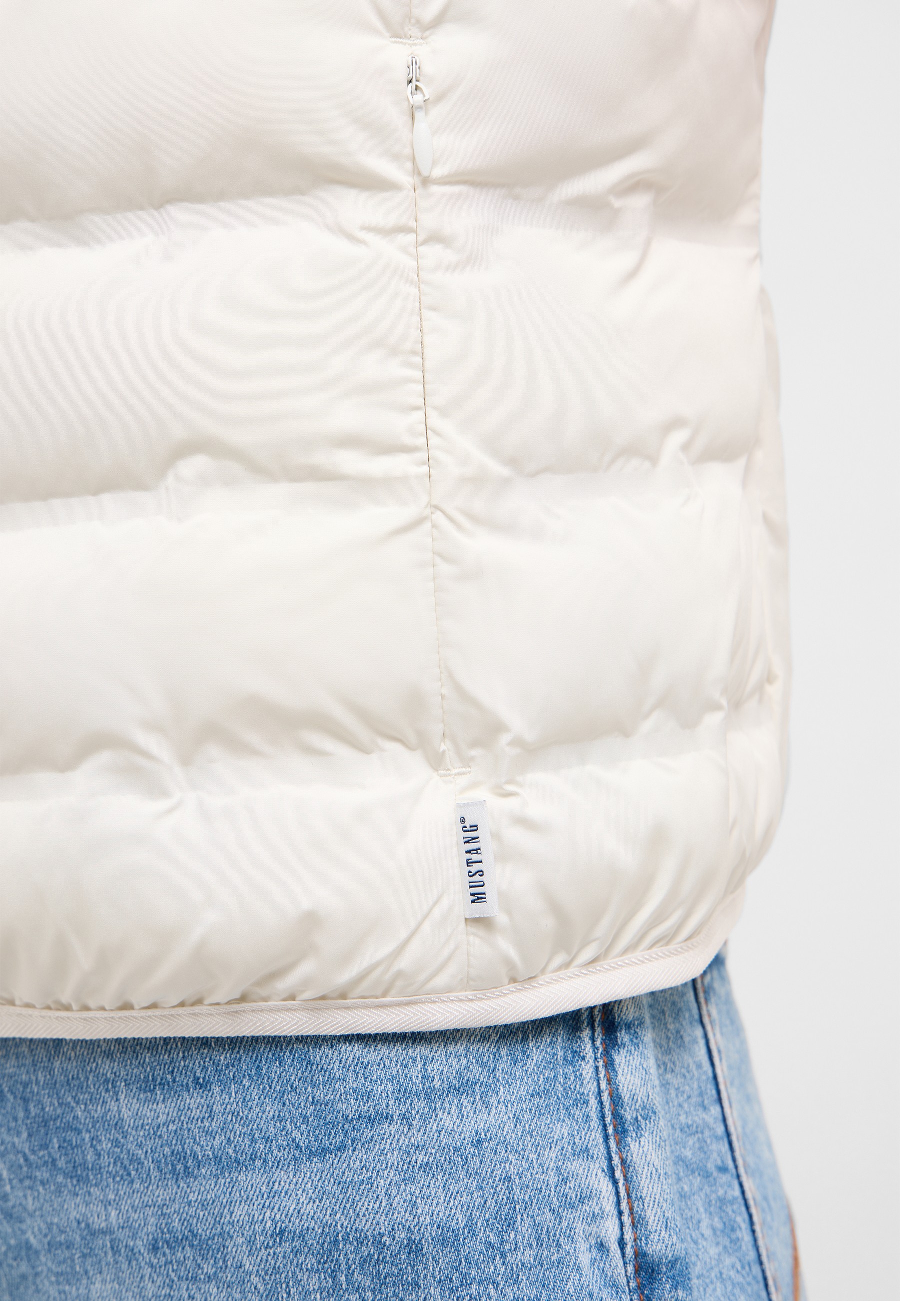 Bekleidung, Jeans, Hosen, Mobiliar, Person