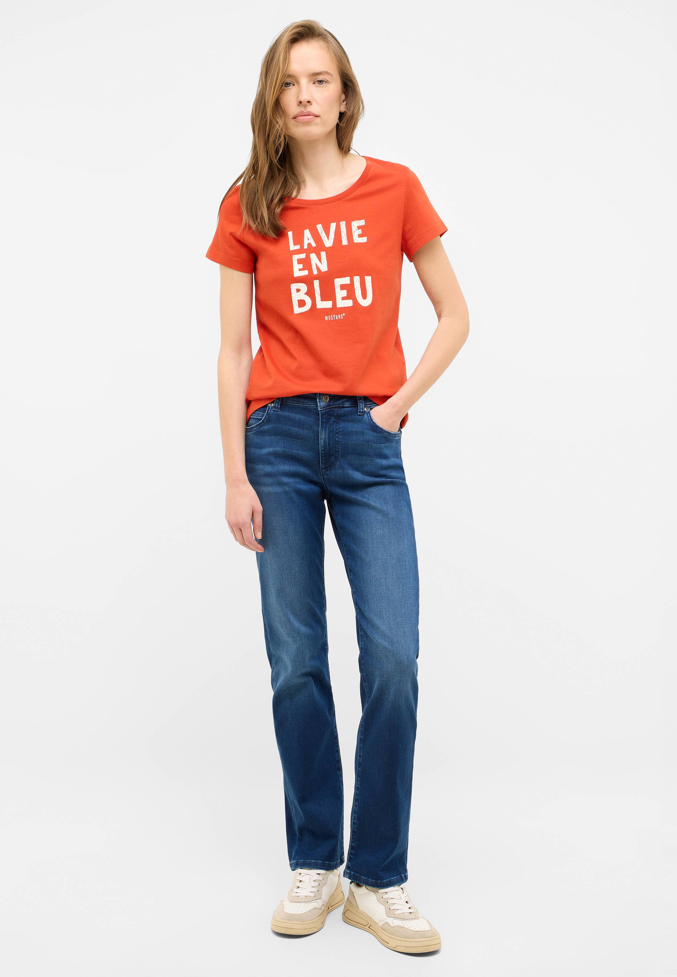 Hosen, T-shirt, Jeanshose, Person, Jugendlich