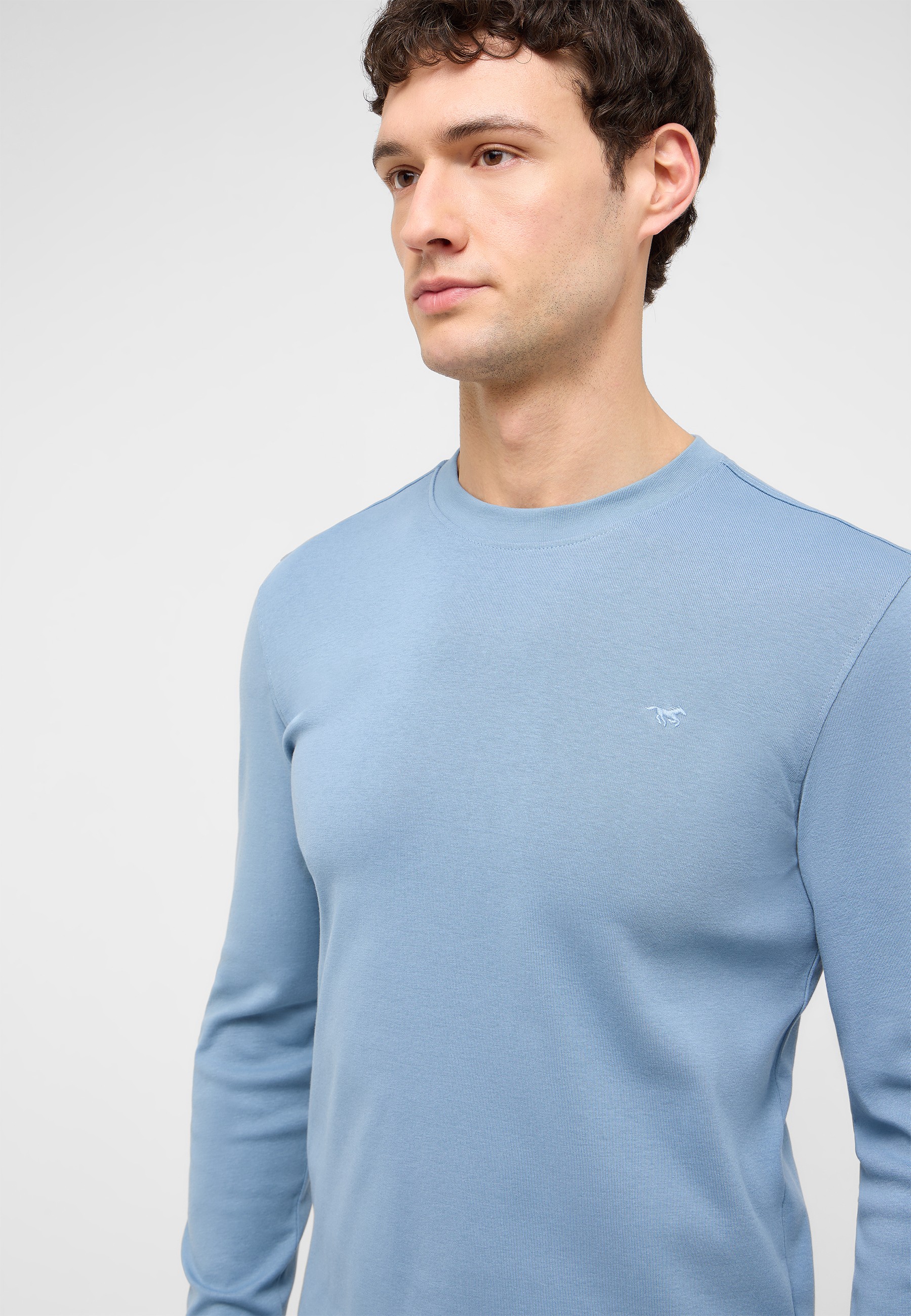 Langarmshirt, Rundhals, Himmelblau, Strick, kleines Logo