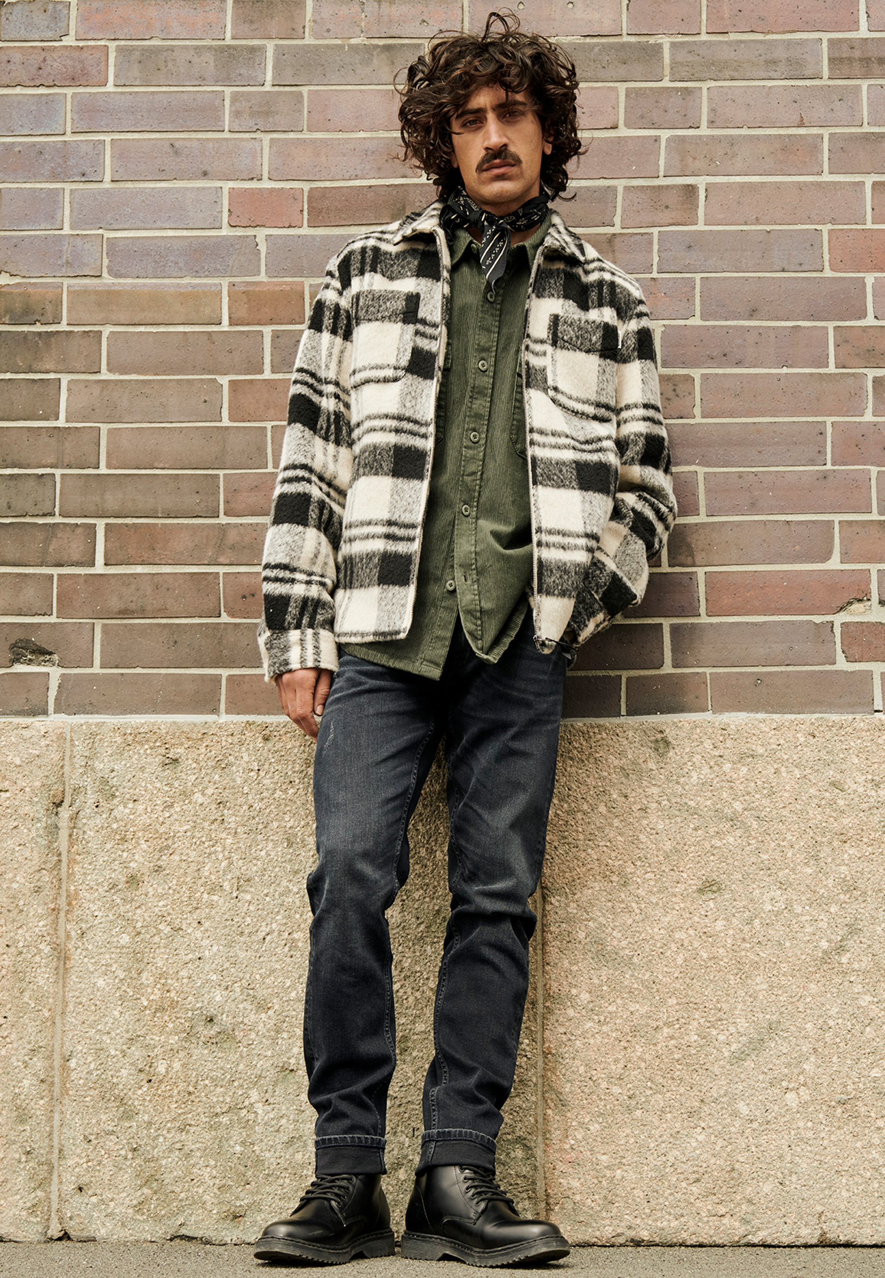 Hosen, Jeans, Jacke, Person, Stehend