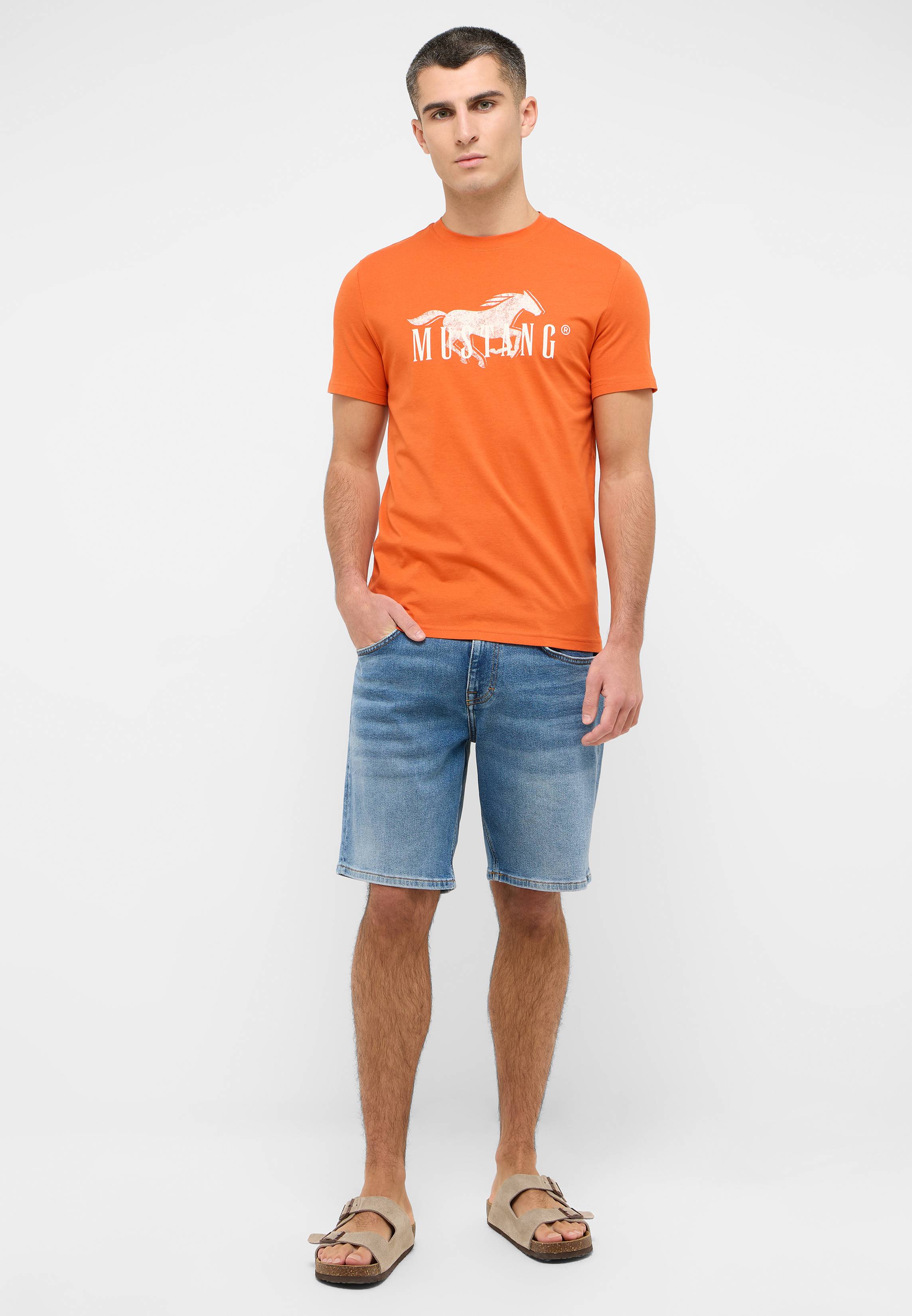 Bekleidung, Kurze Hosen, T-shirt, Schuhe, Sandale
