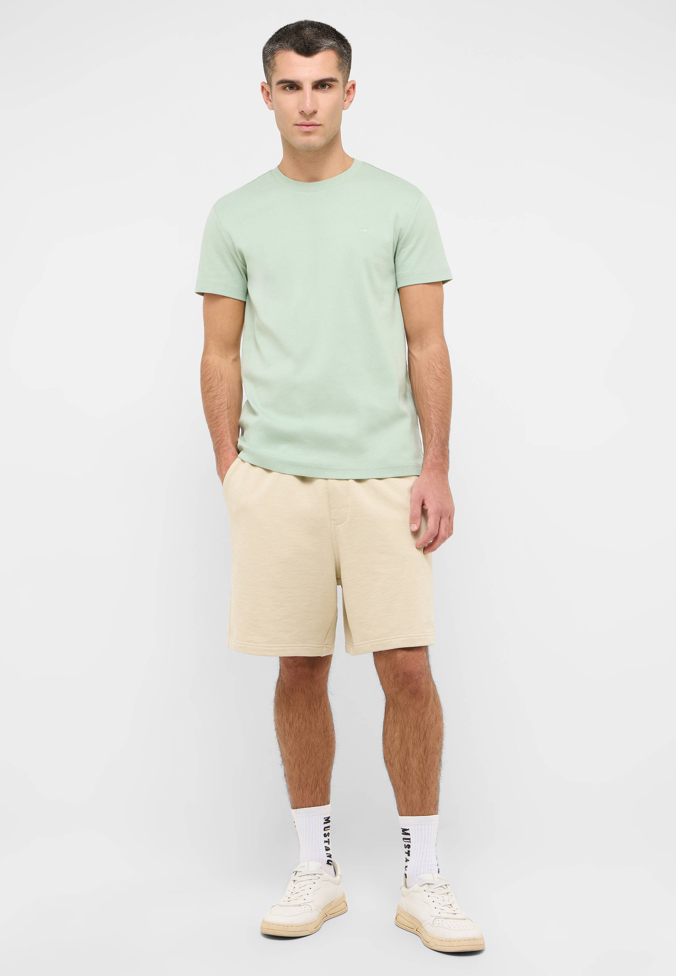 Kurze Hose, Erwachsener, Männlich, Mann, Person