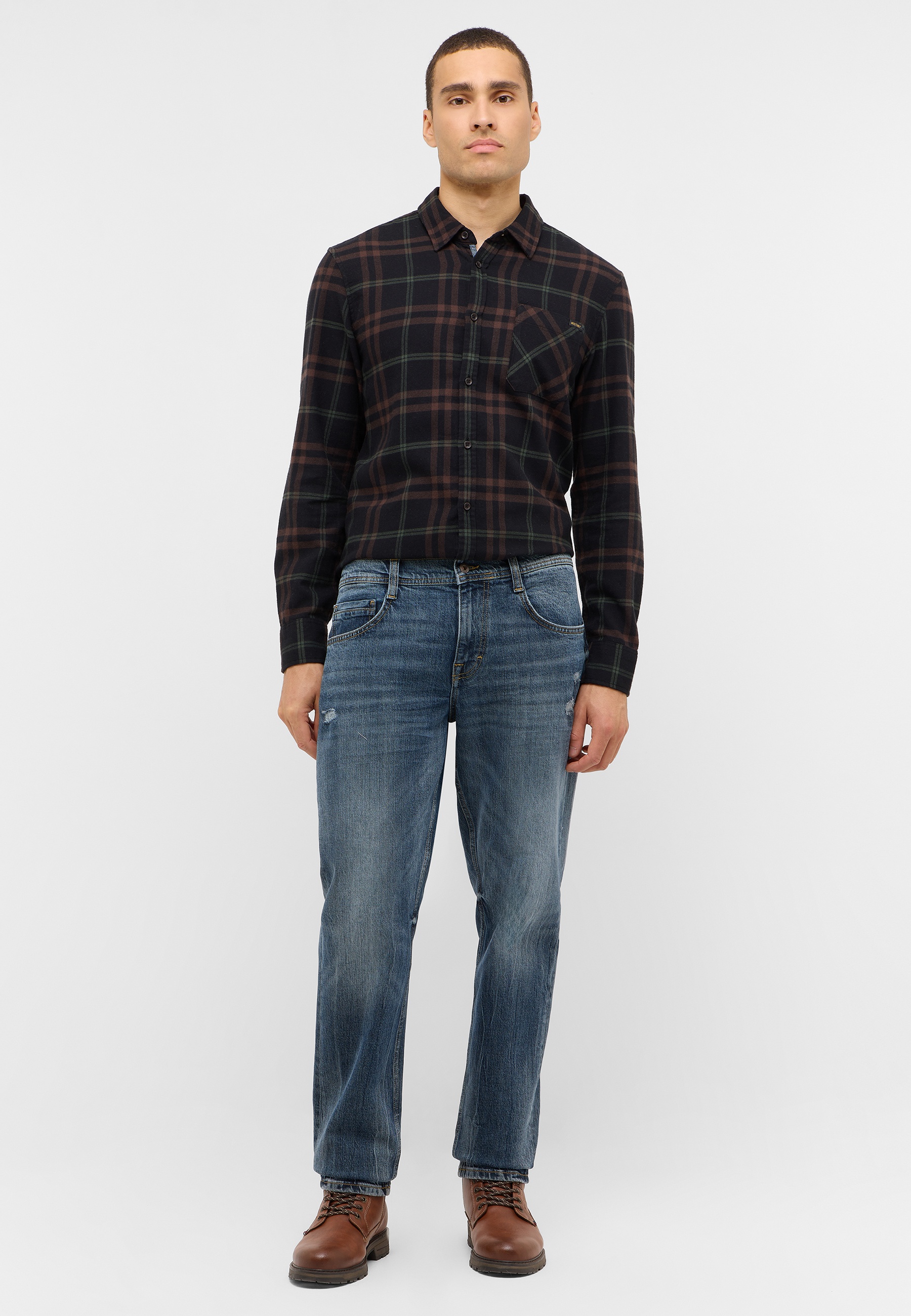 Hosen, Hemd, Jeanshose, Person, Stehend