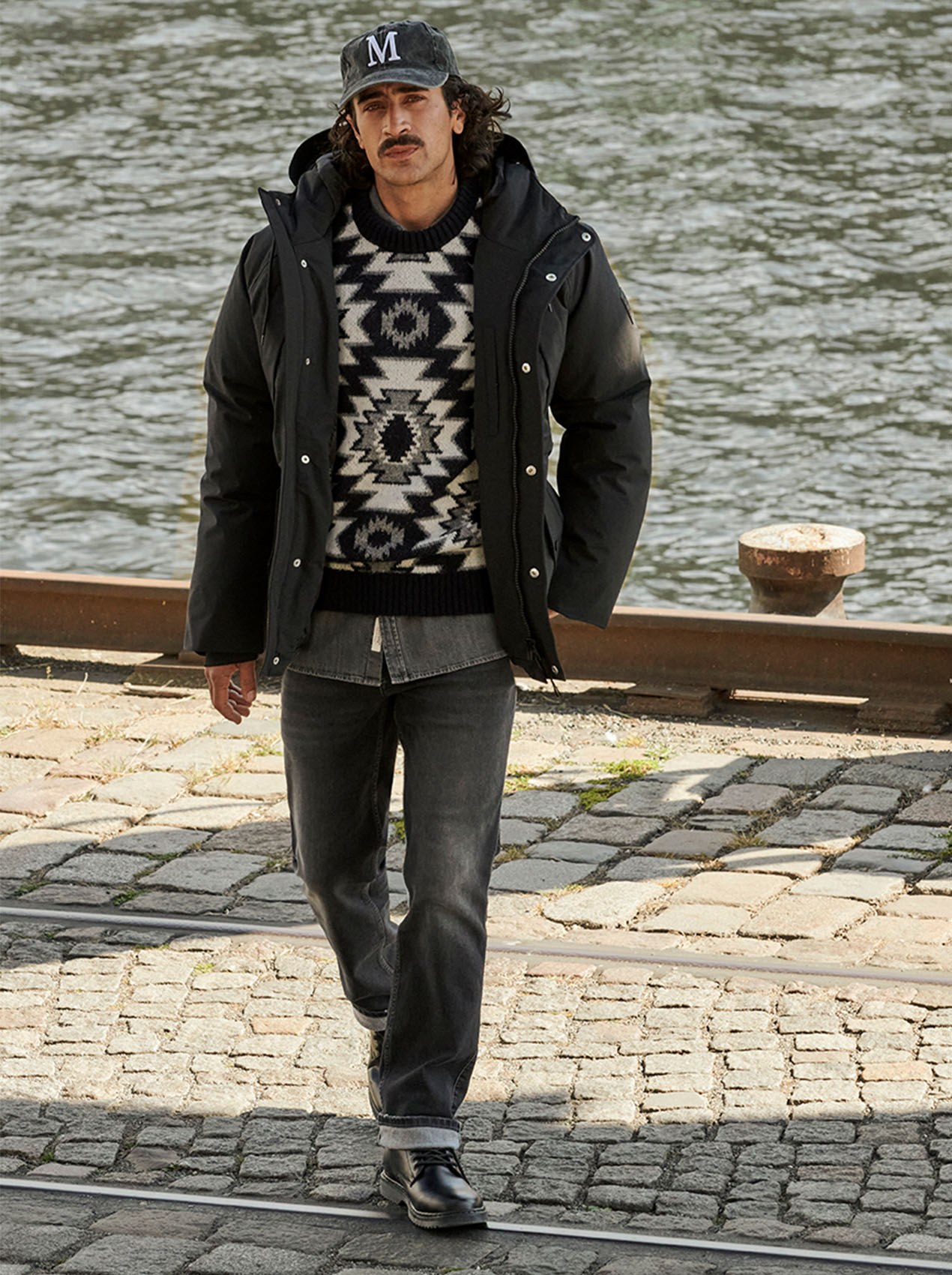 Hosen, Mantel, Jacke, Jeans, Stehend