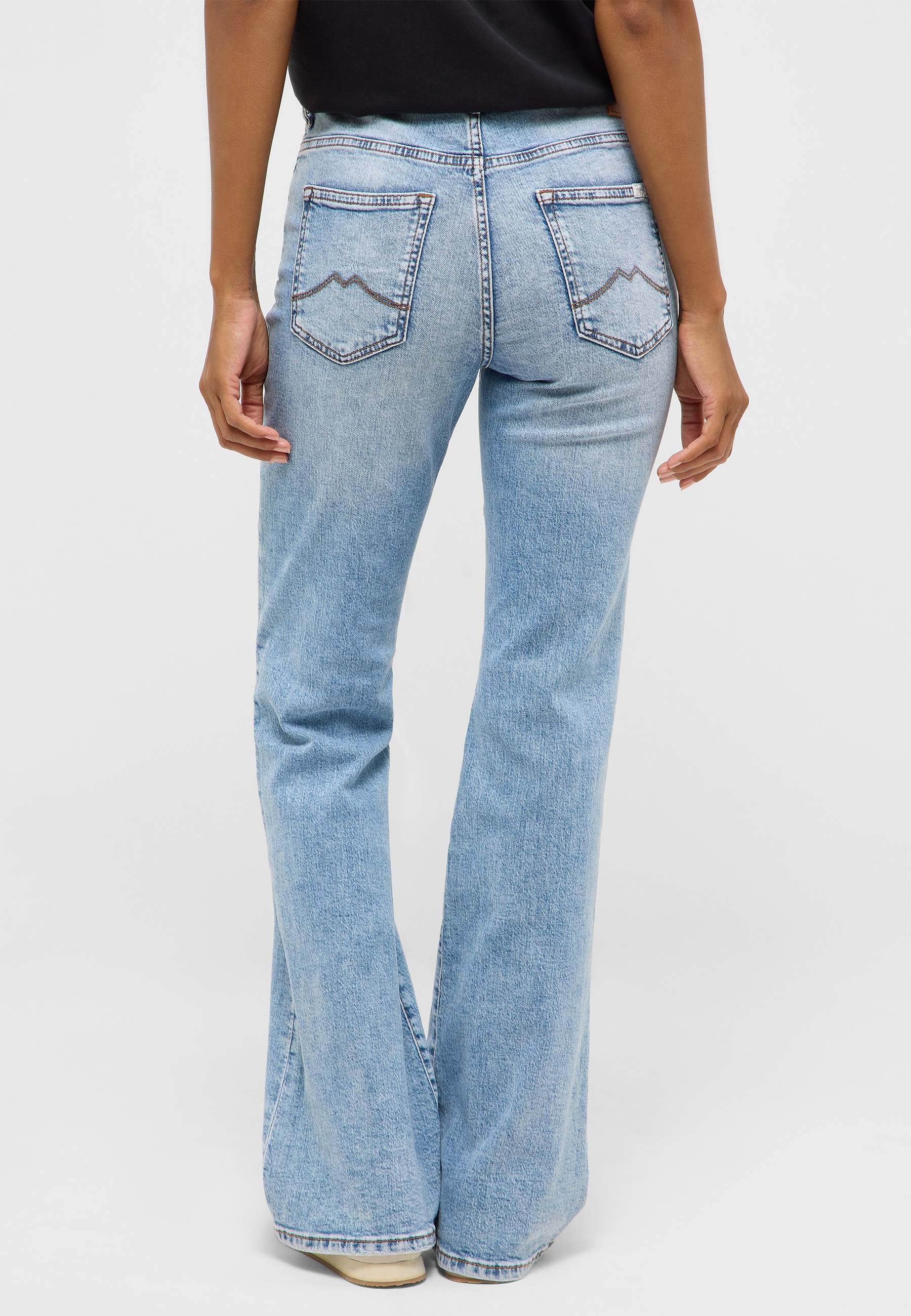 jeans, flare jeans, leichtes Waschung, Rückentaschen, stonewashed