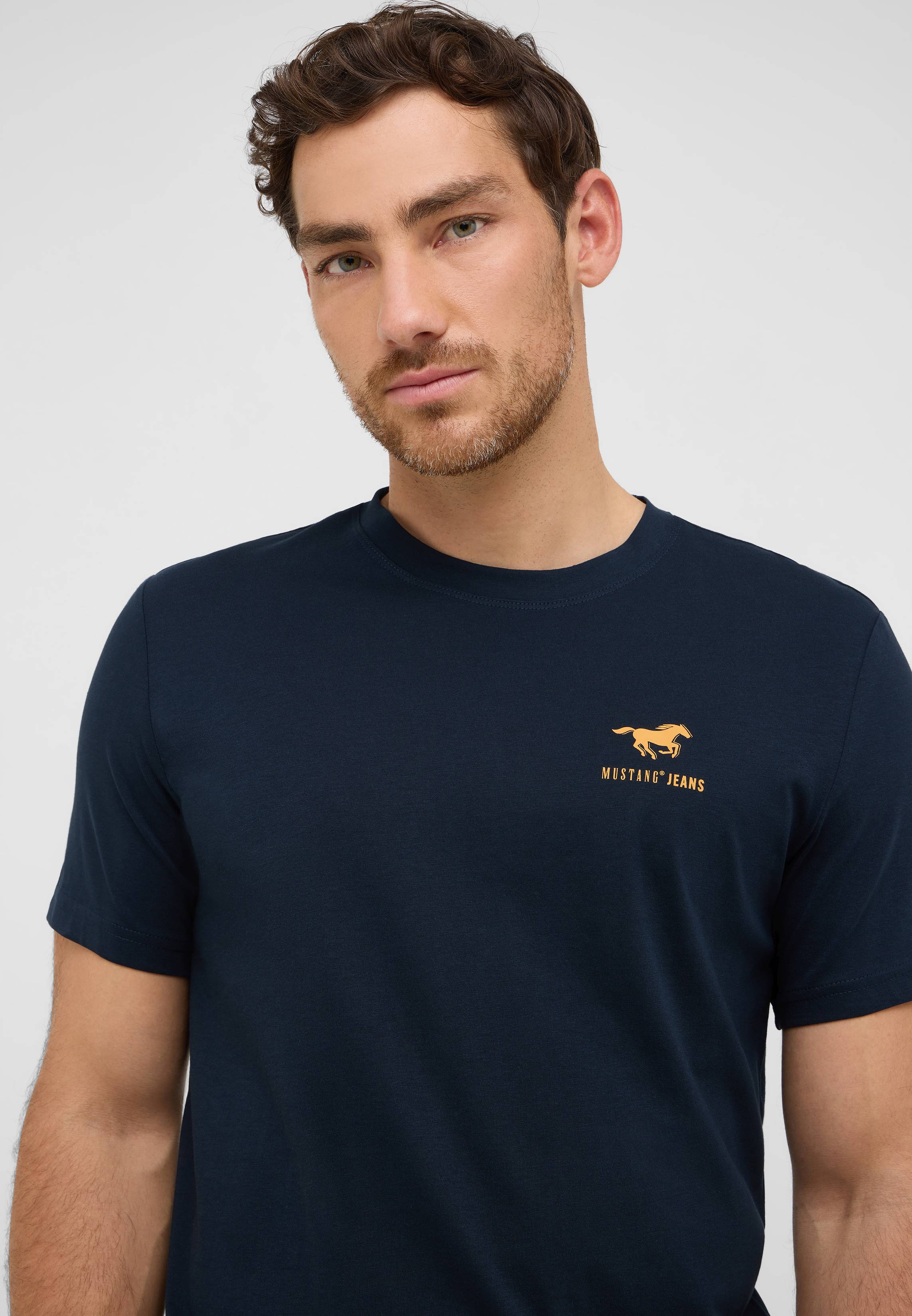 T-shirt, Erwachsener, Männlich, Mann, Person