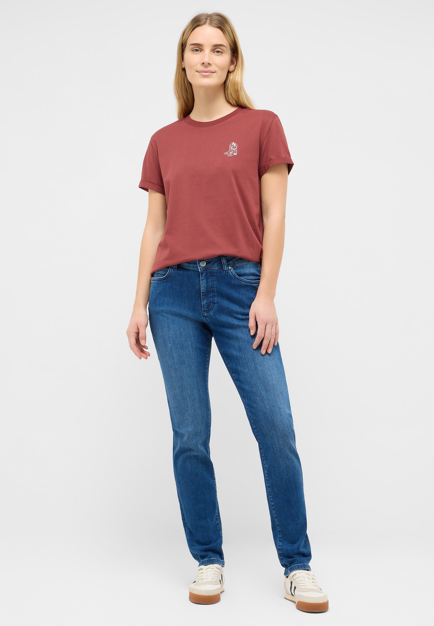 t-shirt, kurzarm, rose, schmaler schnitt, jeans