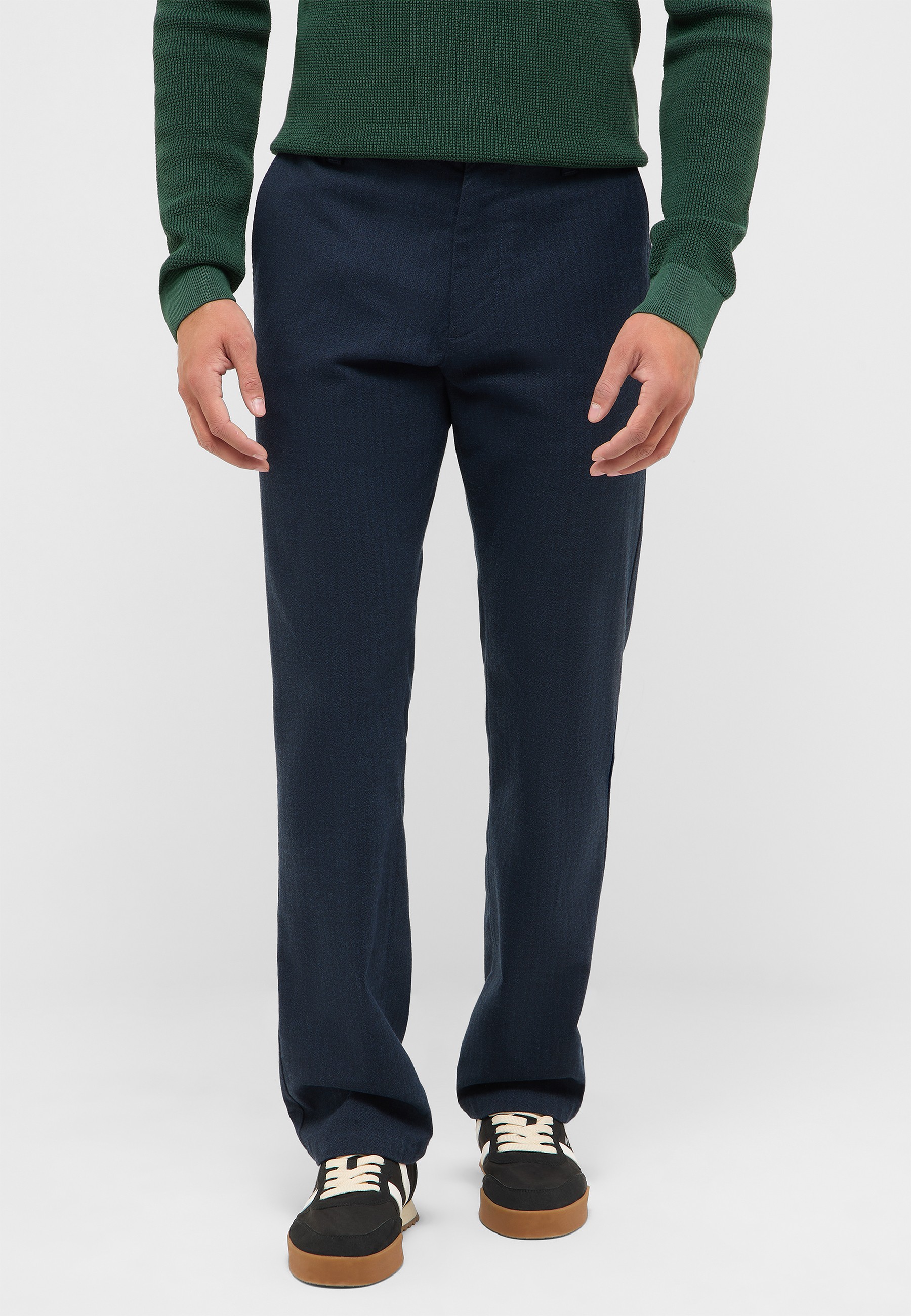 Hose Style Tramper Chino