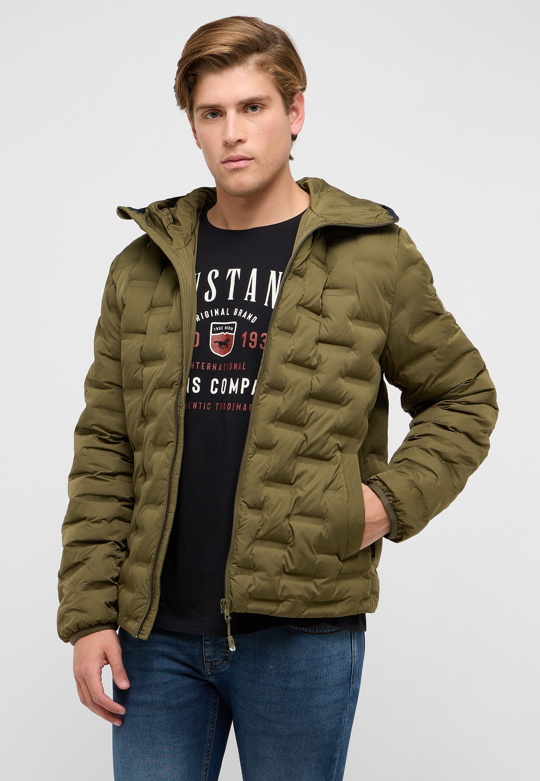 Mantel, Jacke, Jeans, Person, Pullover