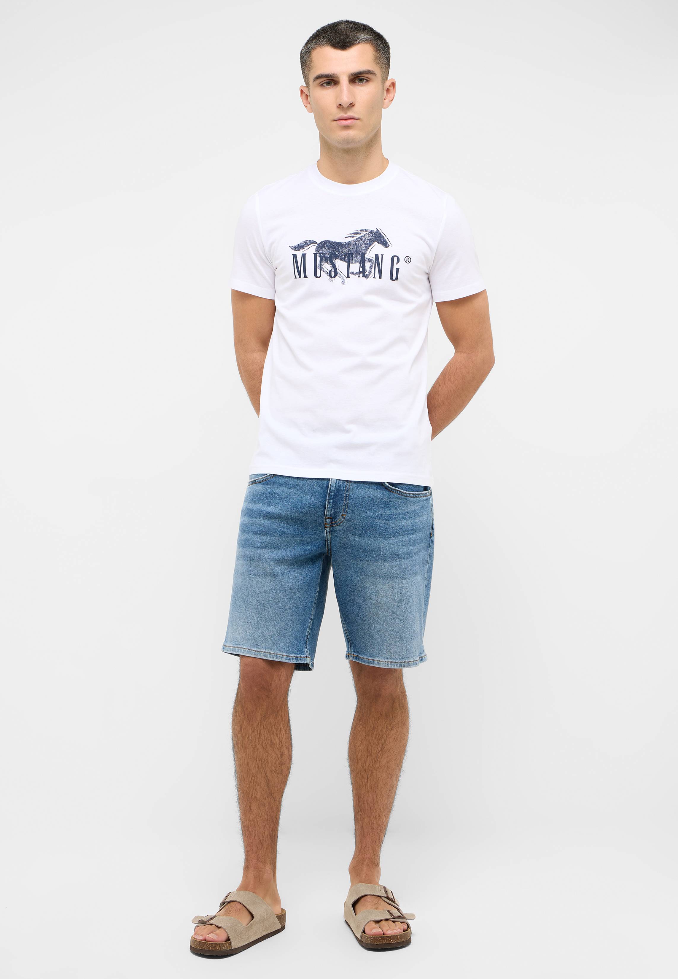 Bekleidung, Kurze Hosen, T-shirt, Sandale, Strandmode