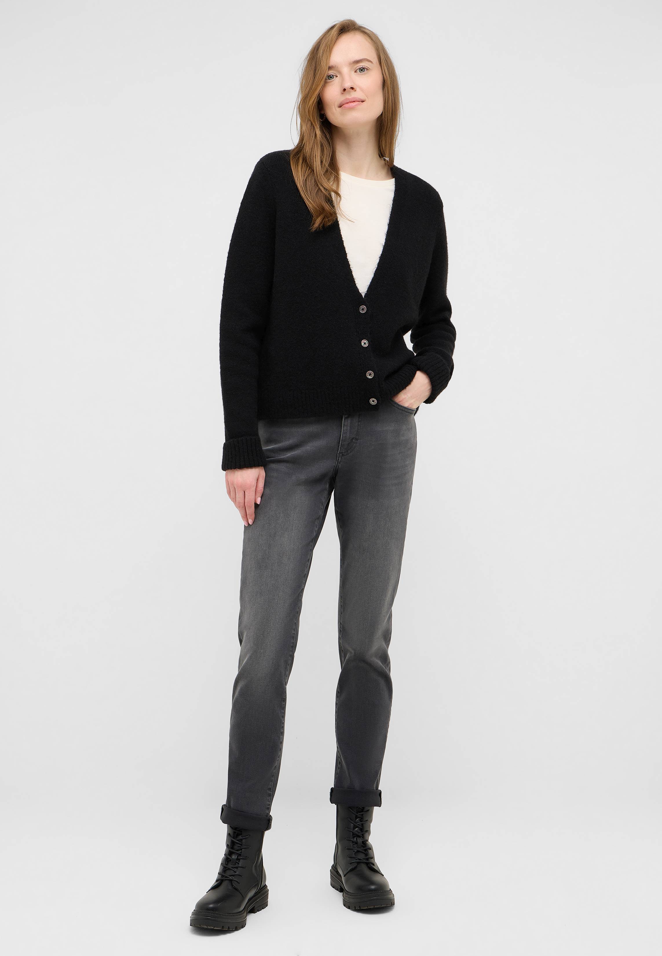 Strickwaren, Pullover, Blazer, Mantel, Jacke