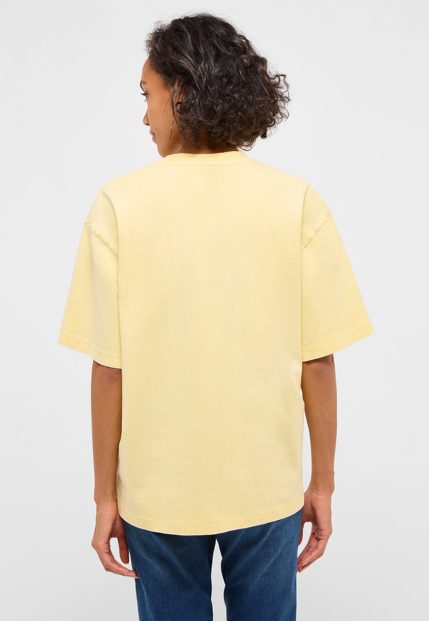 T-shirt, Jeans, Person, Ärmel, Gesicht