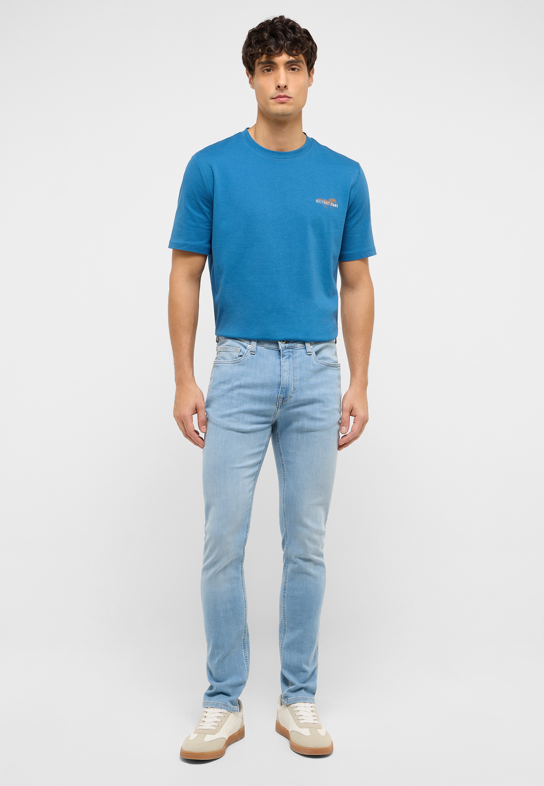 Hosen, Jeanshose, Person, Stehend, T-shirt