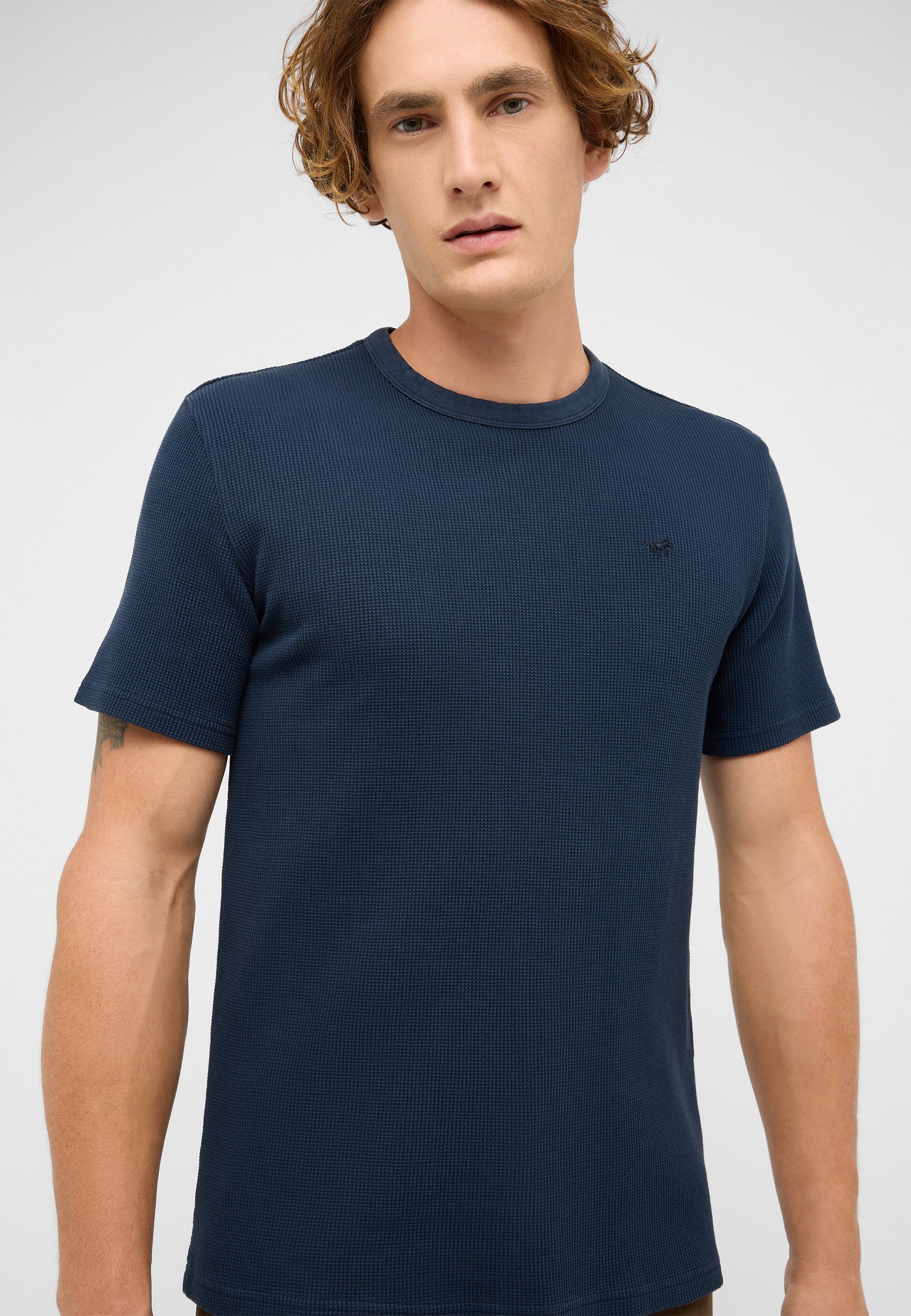 Bekleidung, T-shirt, Ärmel