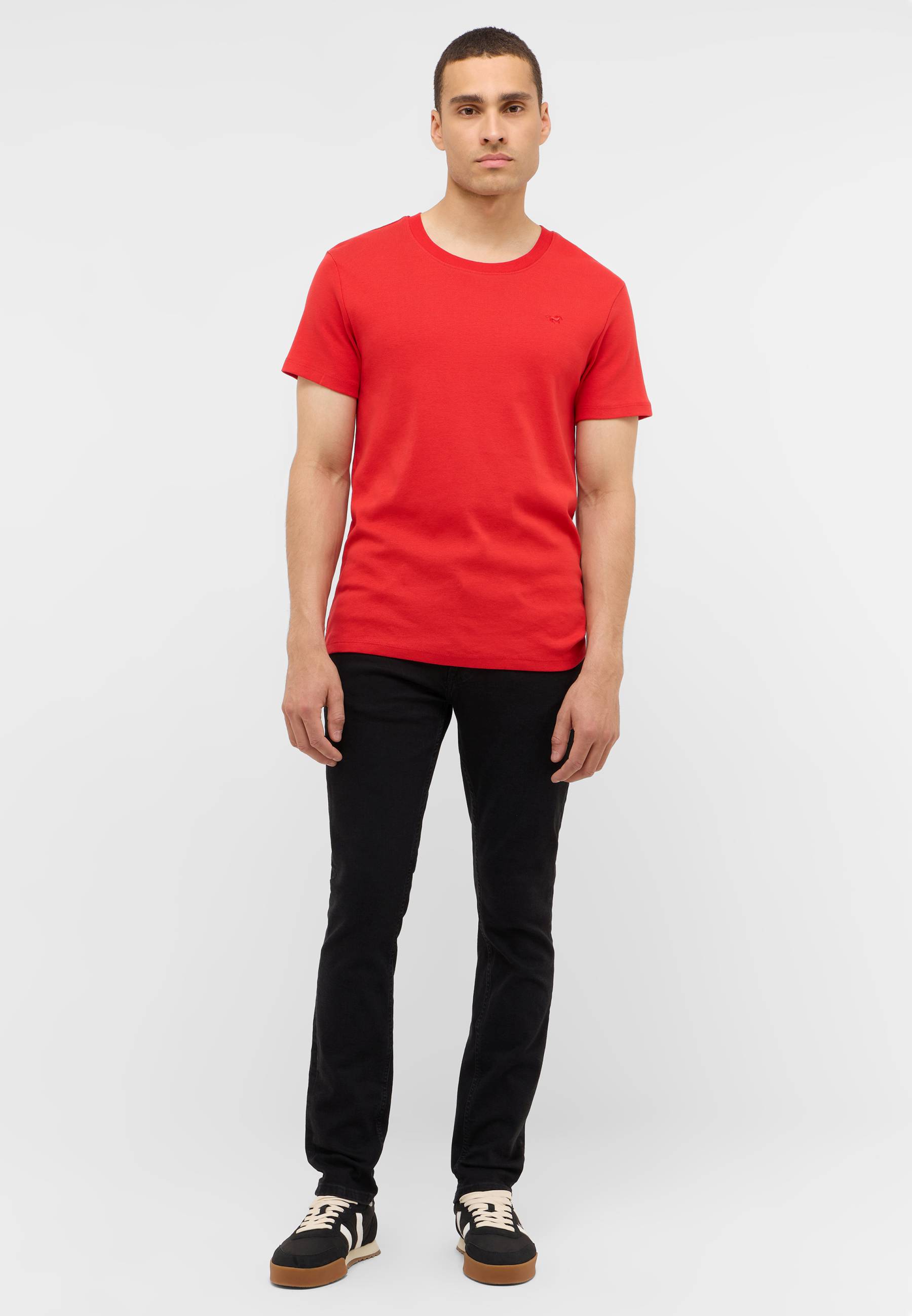 Bekleidung, T-shirt, Person, Stehend