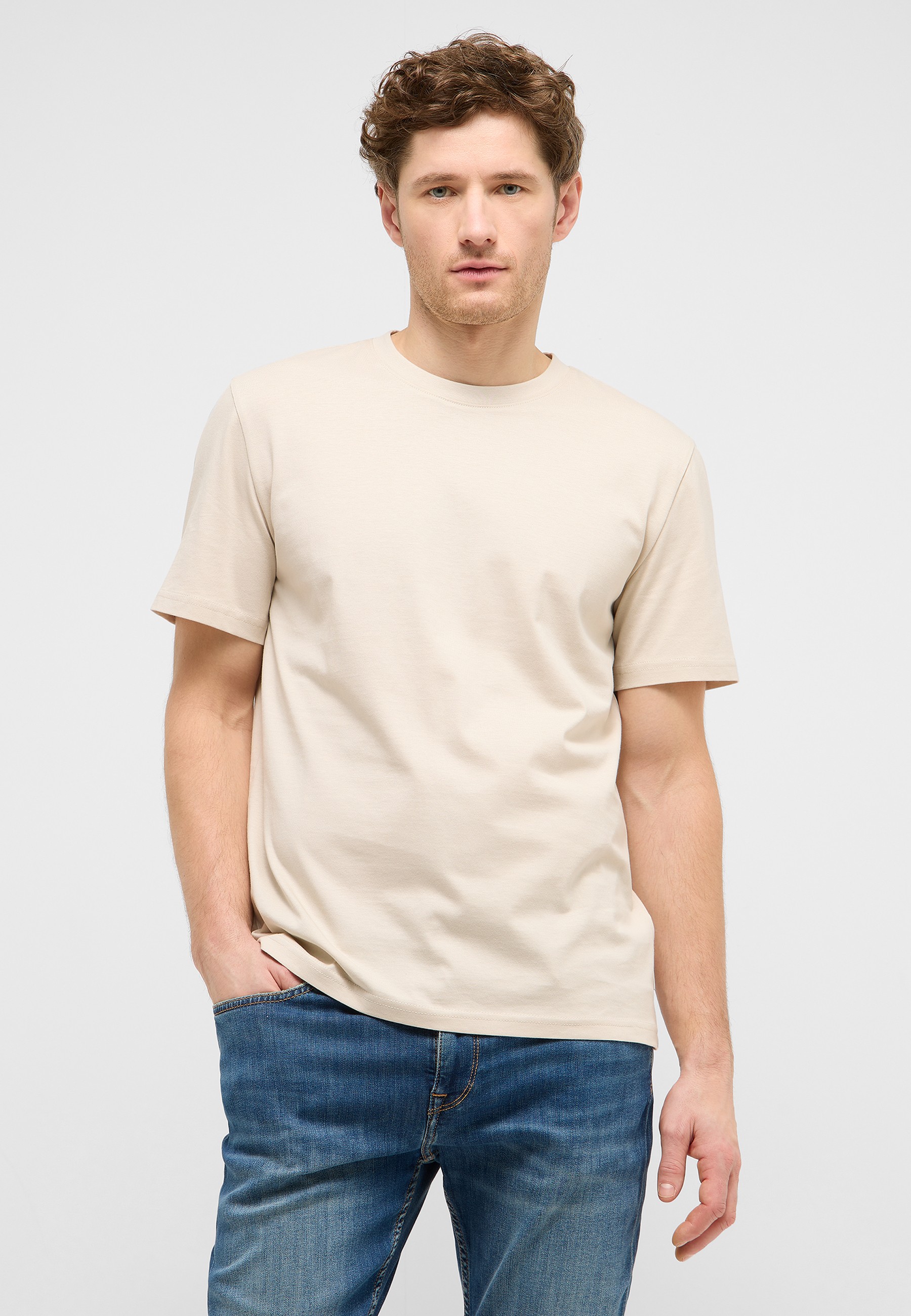 T-shirt, Erwachsener, Männlich, Mann, Person