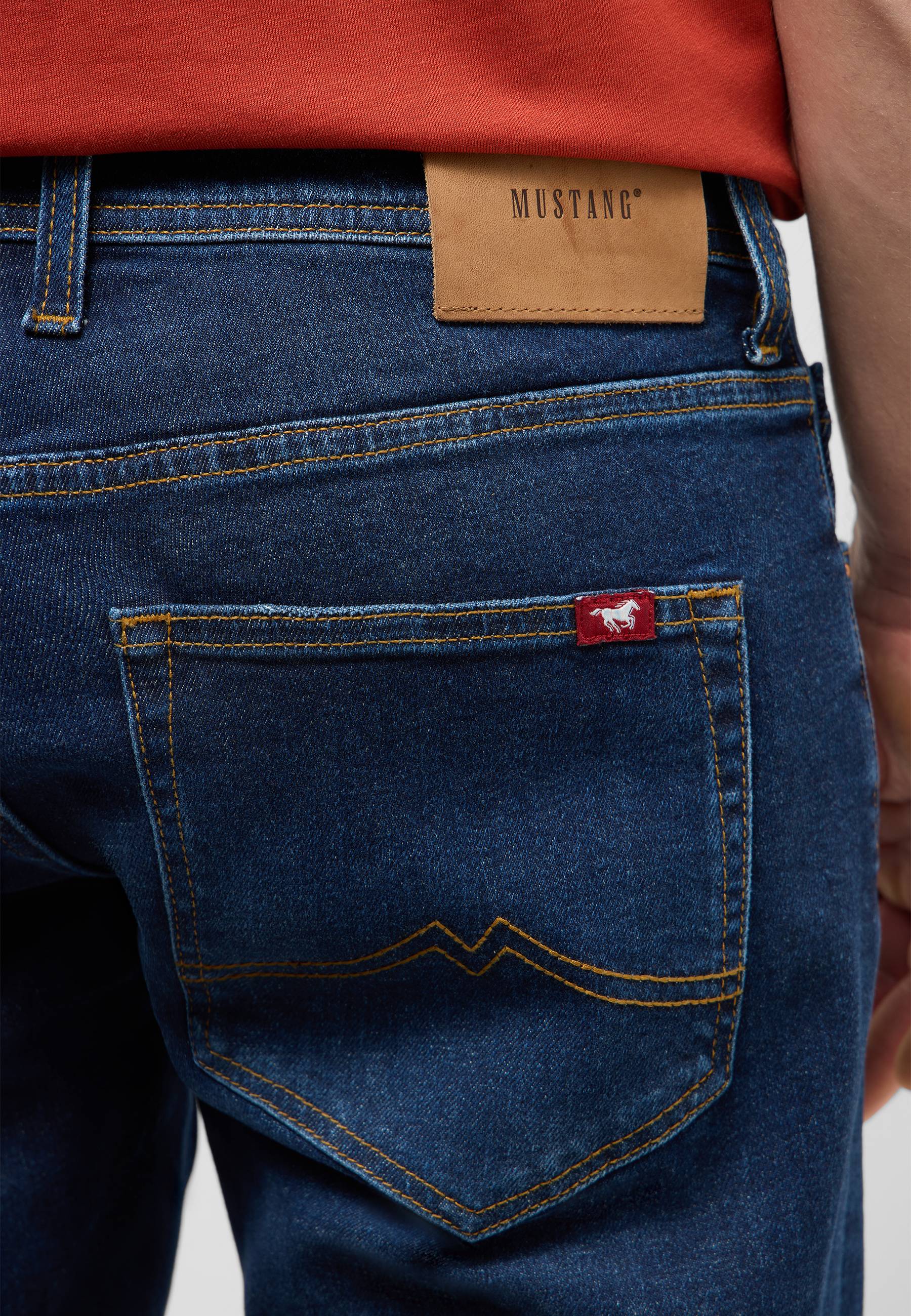 jeans, Denim, Hintertasche, Denimstoff, rotesLabel