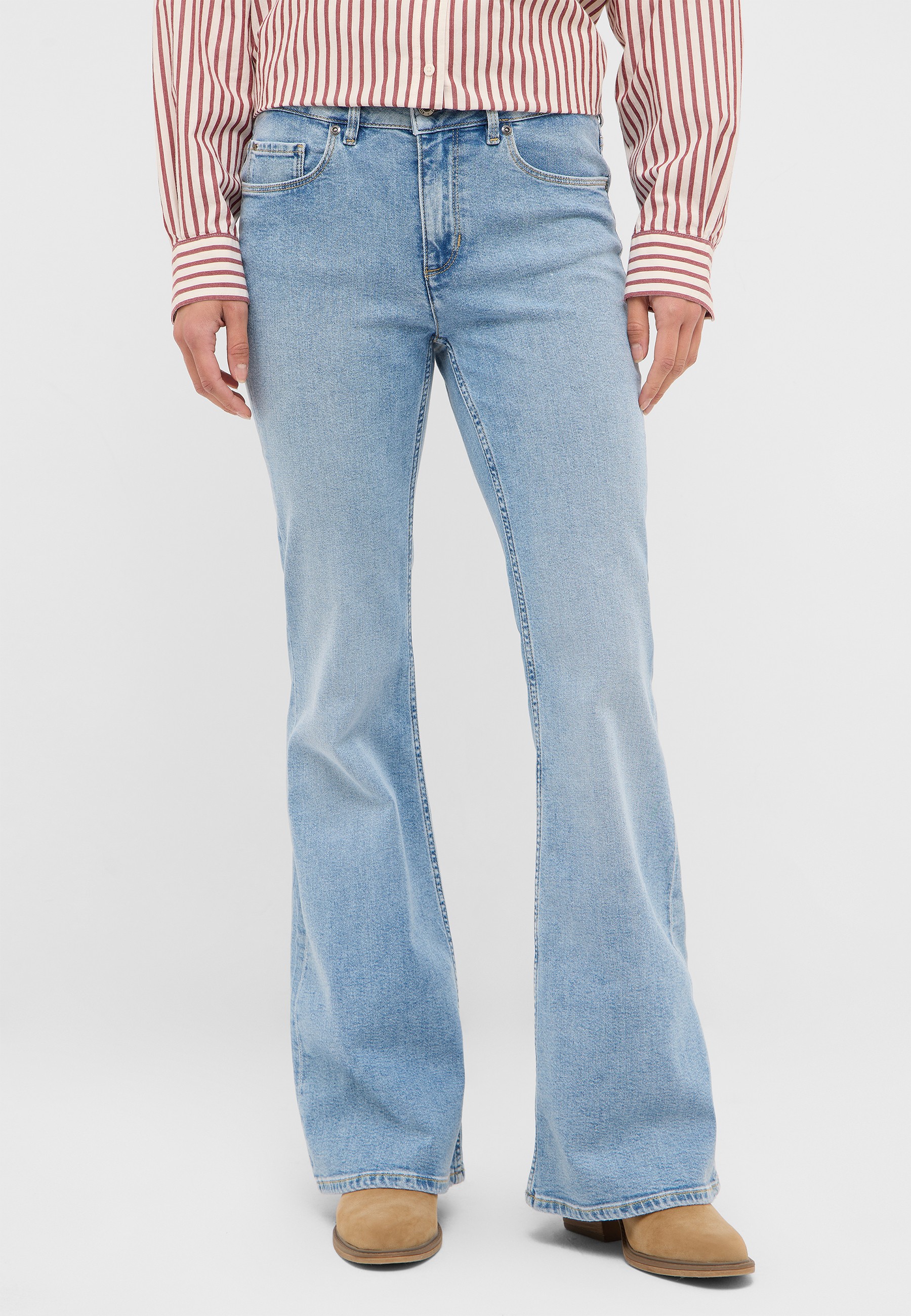 jeans, weiterer flared, hellwasche, denim, hosen