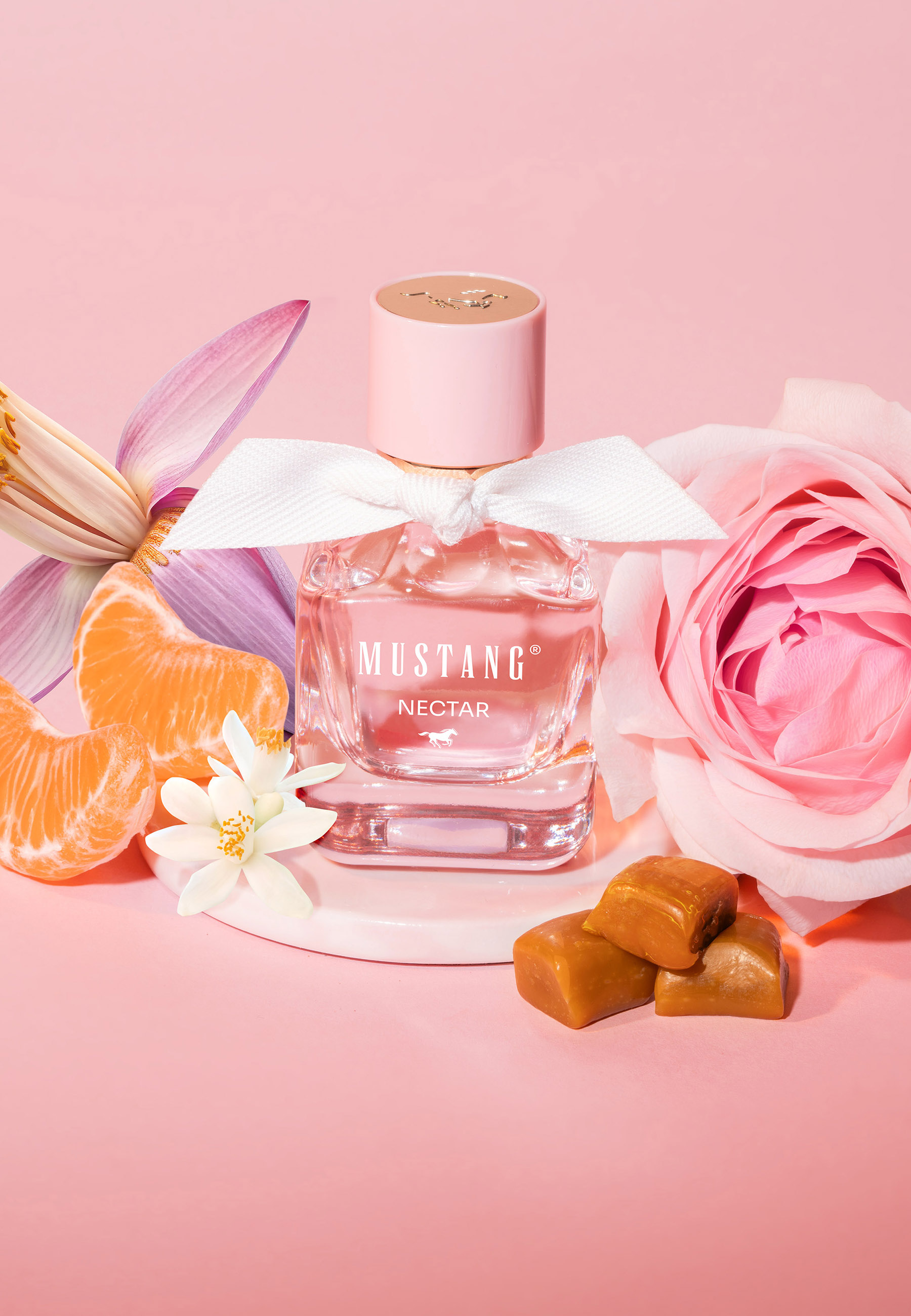 parfum, nectar, pink bottle, glossy glass, caramel candies