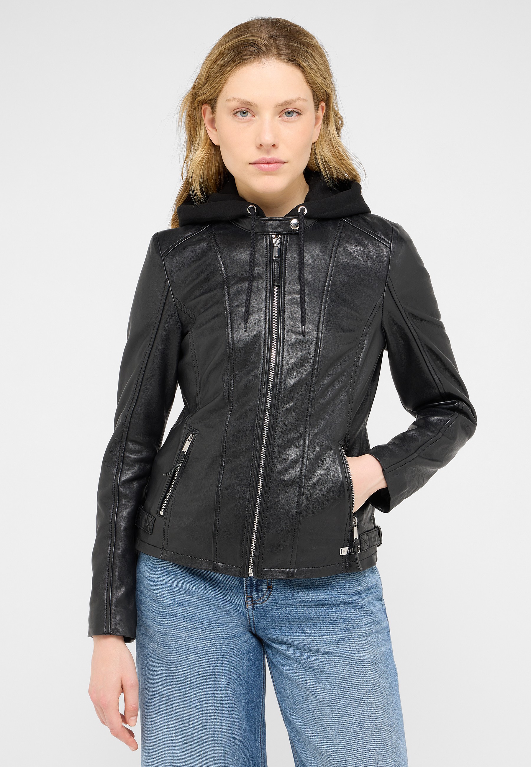 Bekleidung, Mantel, Jacke, Person, Lederjacke