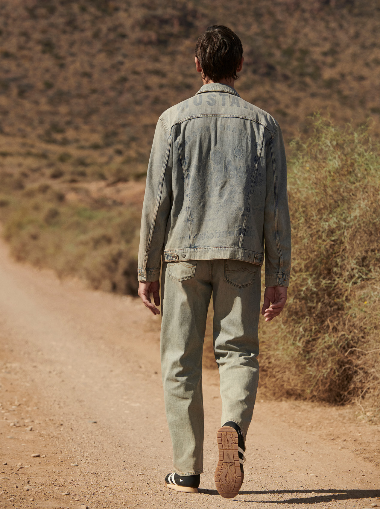 Hosen, Person, Gehen, Stehend, Schuh