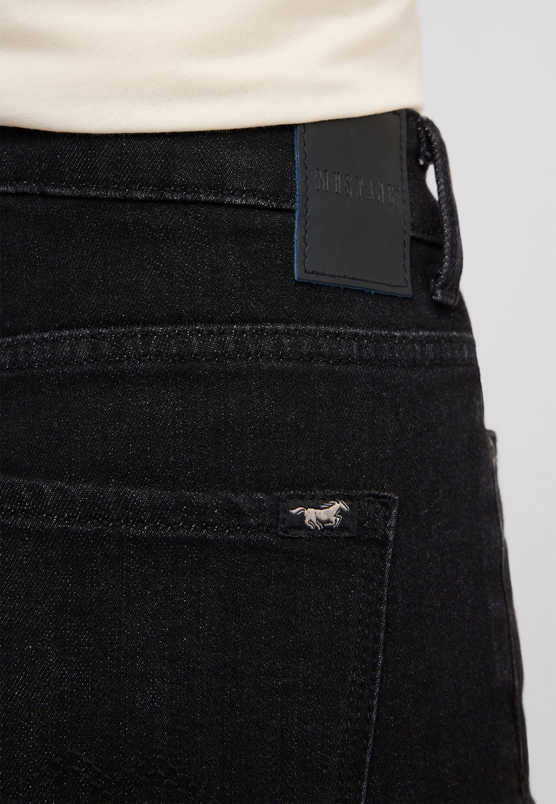 Jeans Style Crosby Relaxed Straight