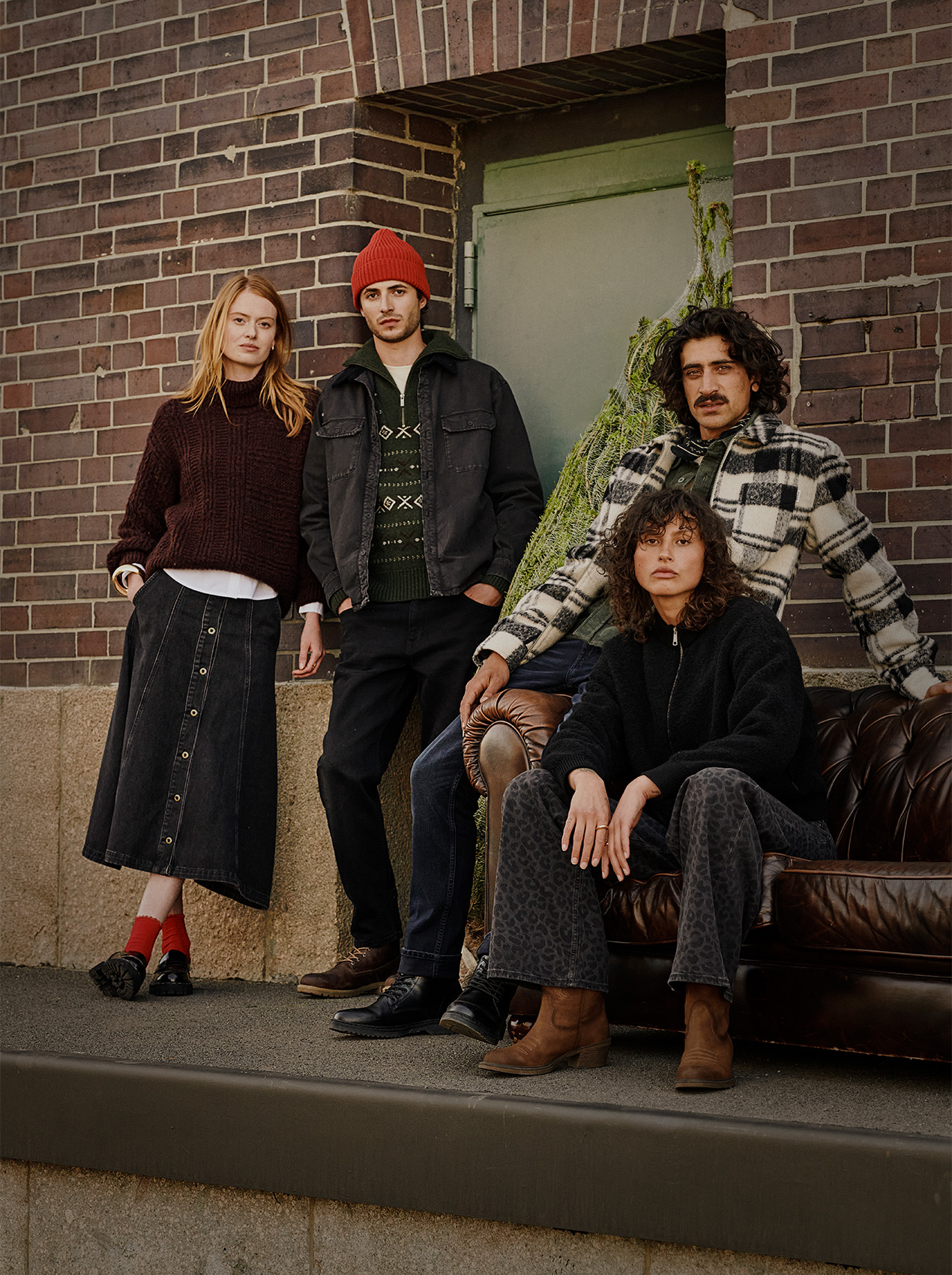 Mantel, Rock, Jacke, Couch, Hosen