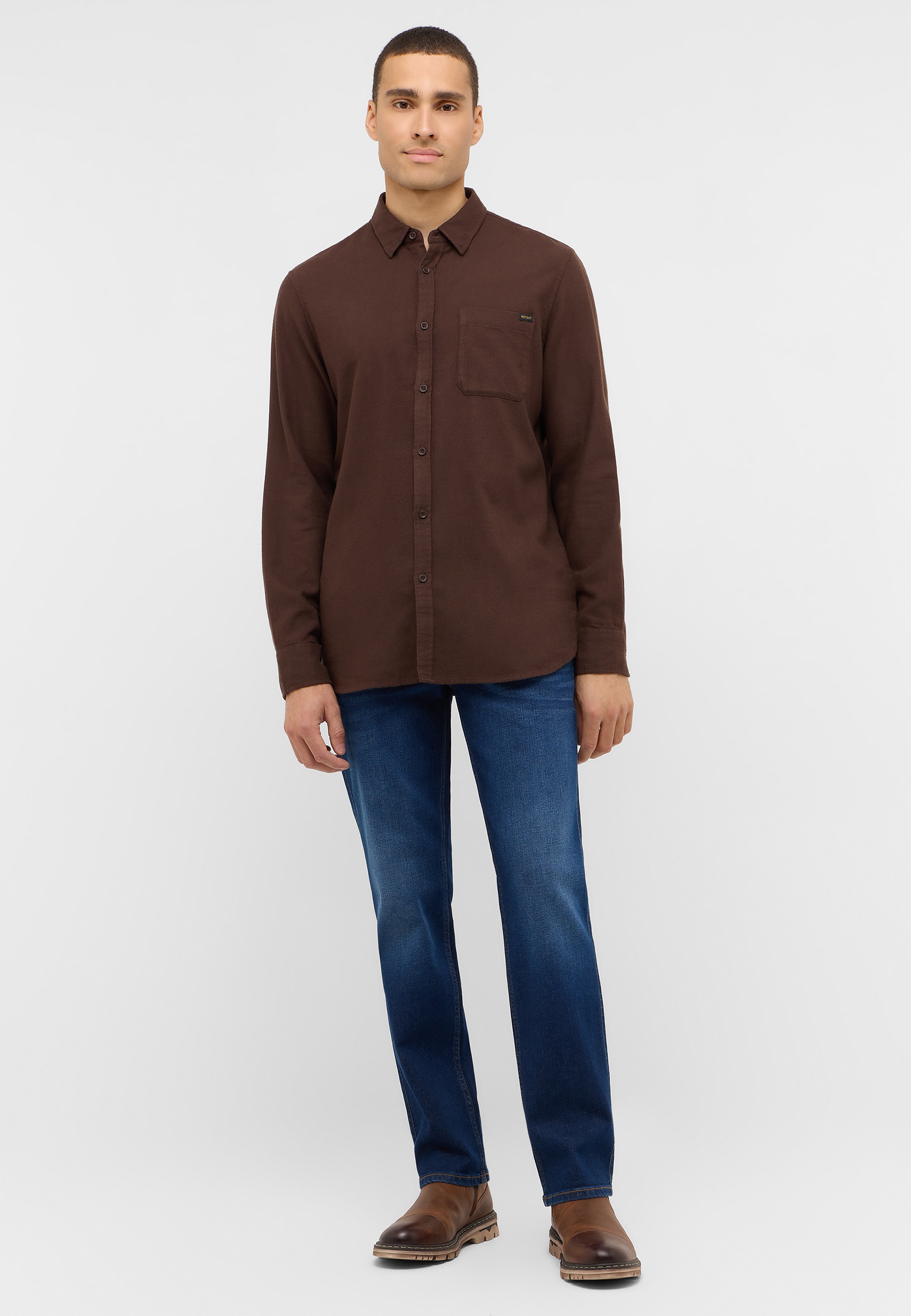 Hosen, Hemd, Mantel, Mann, Person