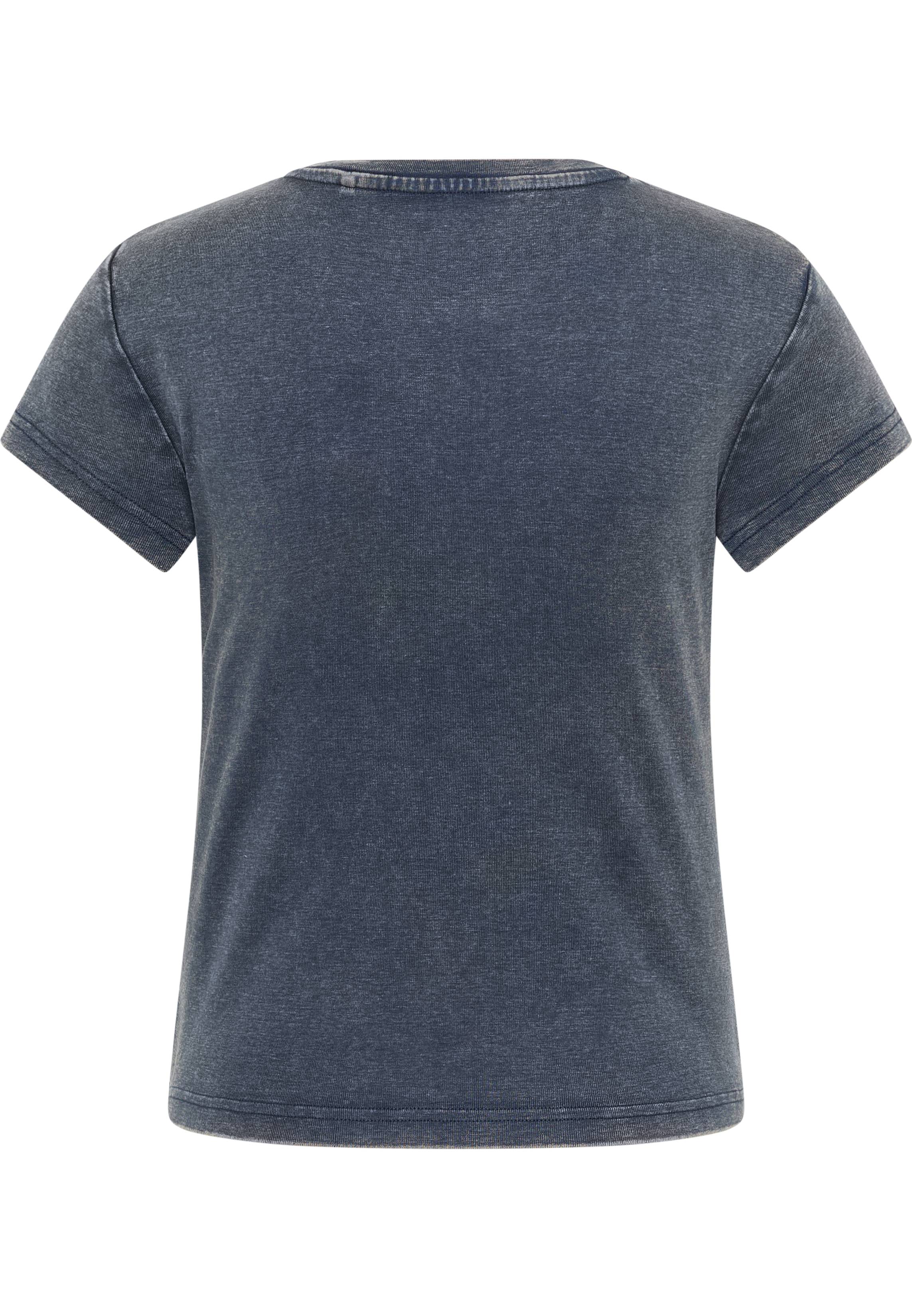 Bekleidung, T-shirt