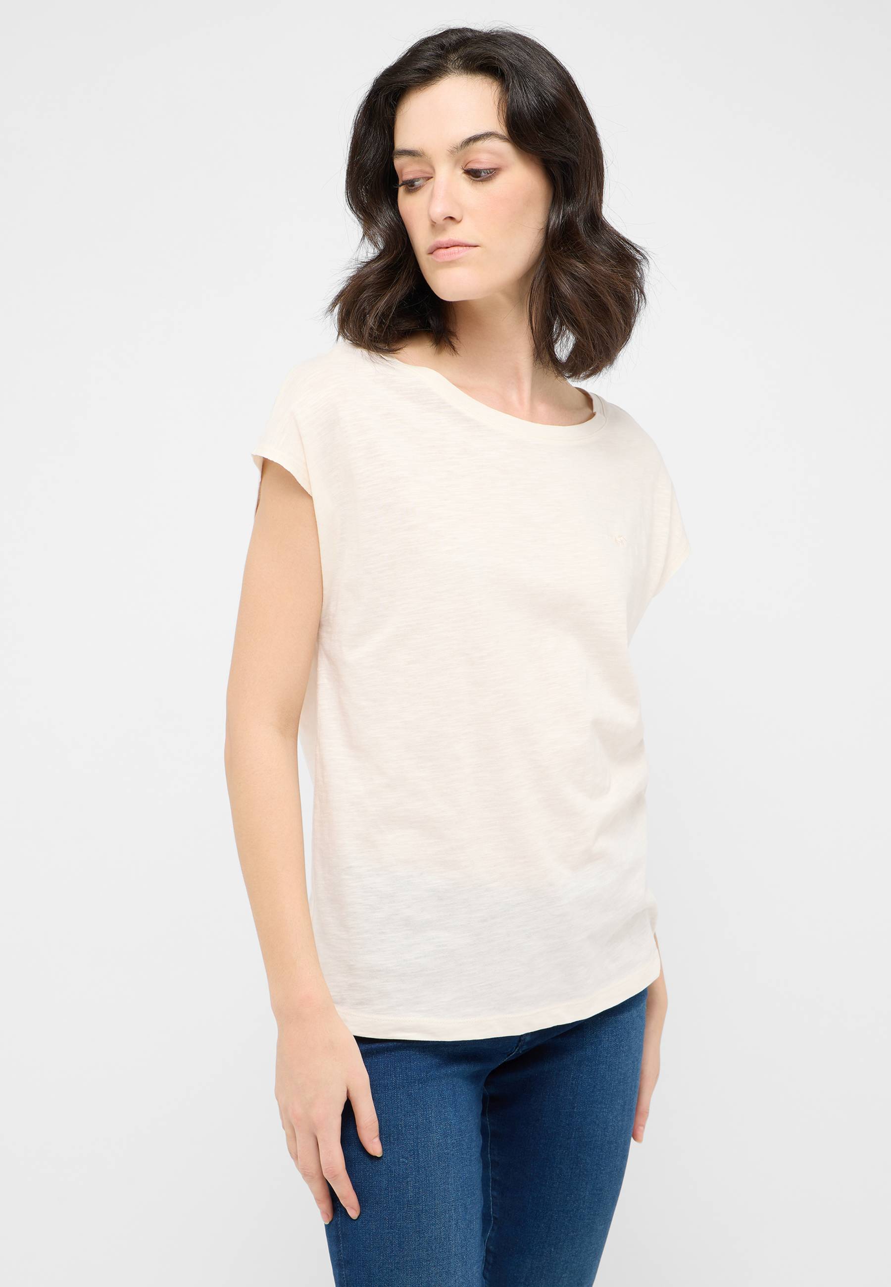 T-Shirt Style Lesley