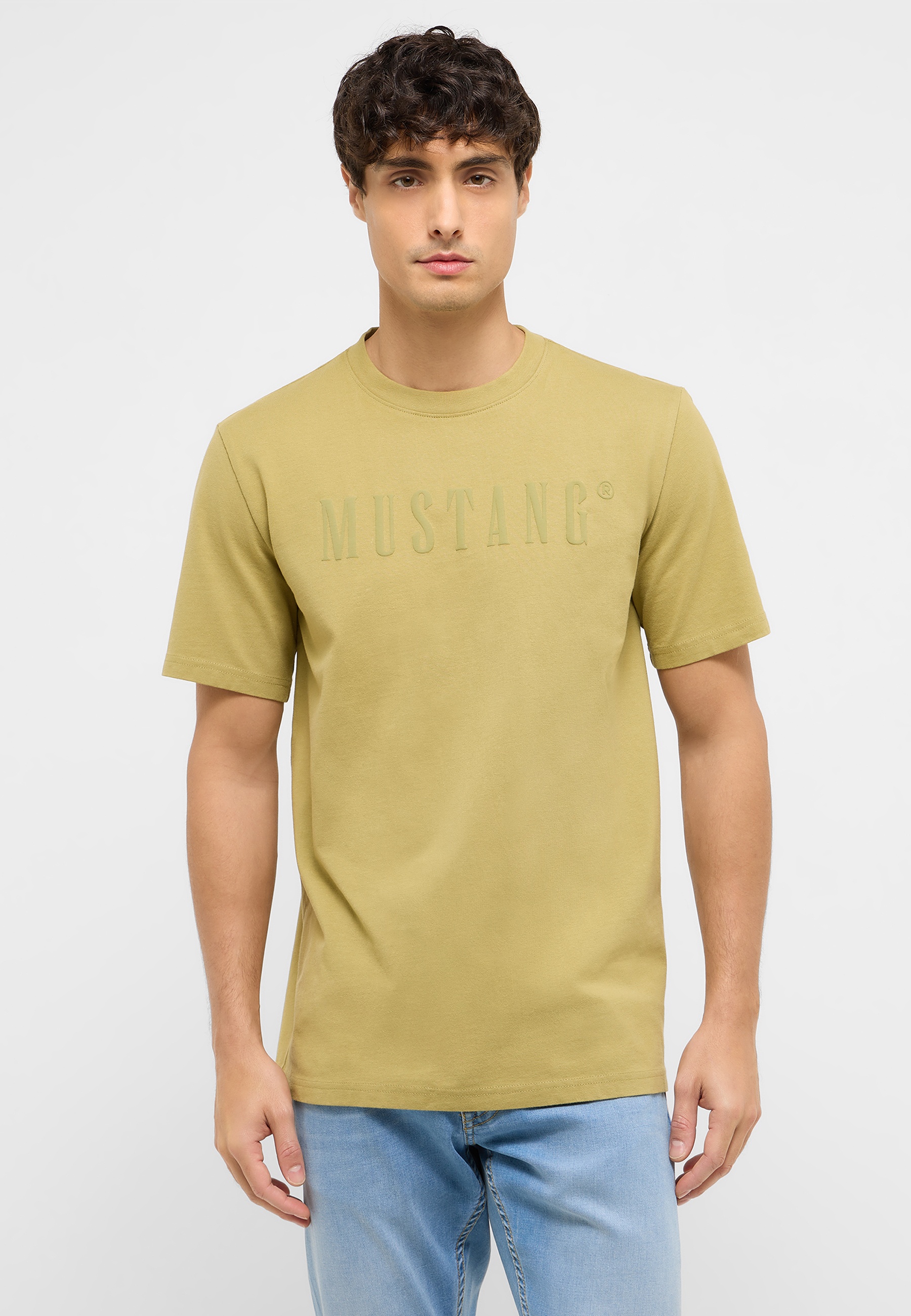 T-shirt, Person, Hemd, Jeanshose, Gesicht